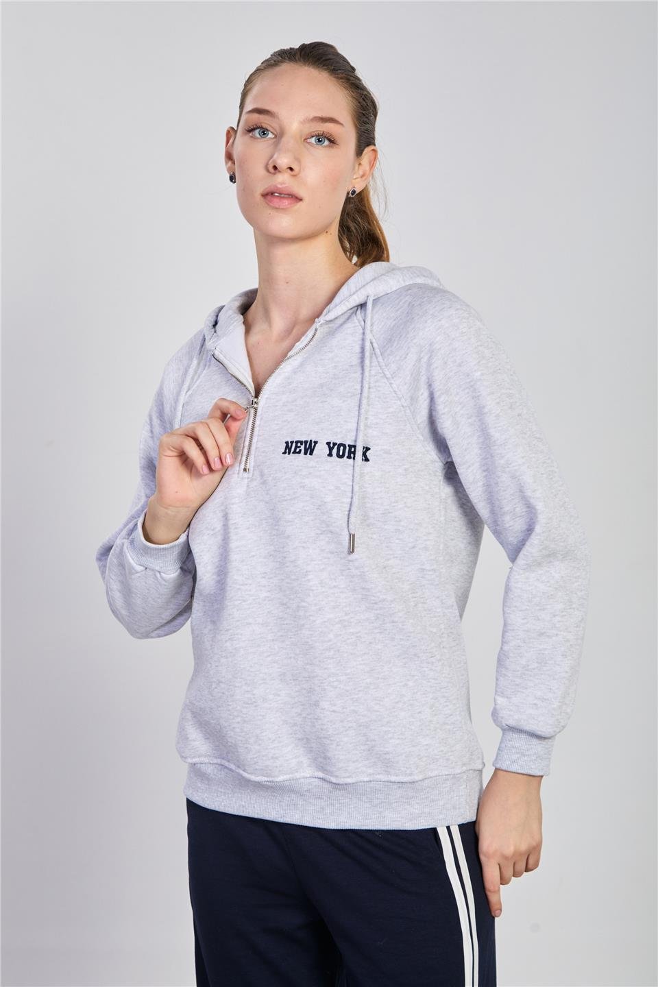 Kadın Yarım Fermuarlı Kapüşonlu Sweatshirt - Kar Melanj