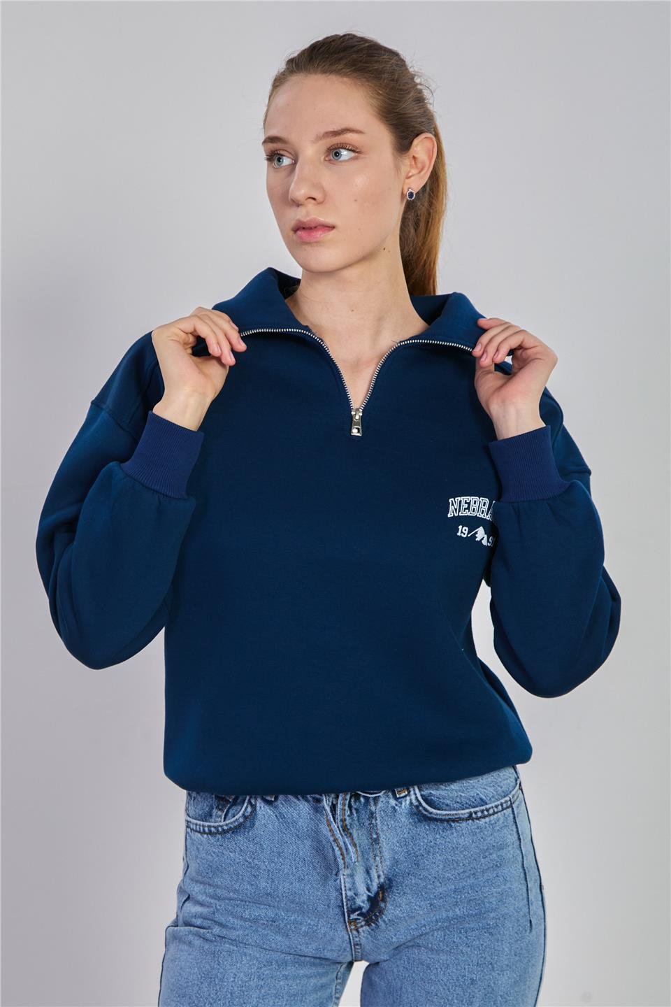 Kadın Yarım Fermuarlı Nebraska Baskılı Sweatshirt - Lacivert
