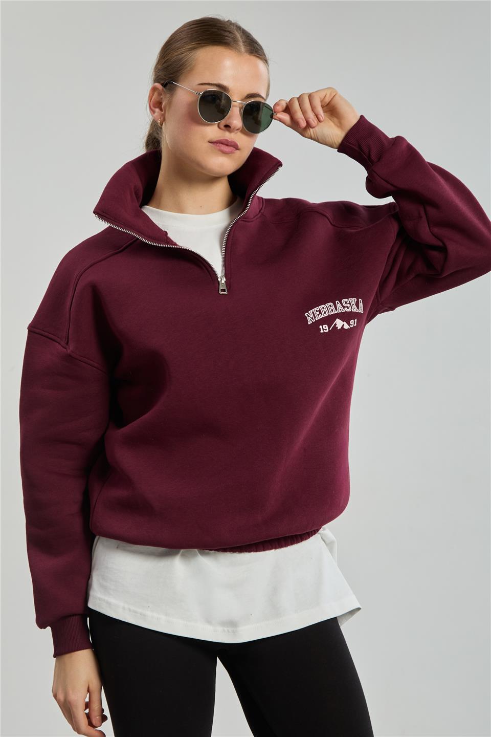 Kadın Yarım Fermuarlı Nebraska Baskılı Sweatshirt - Vişne