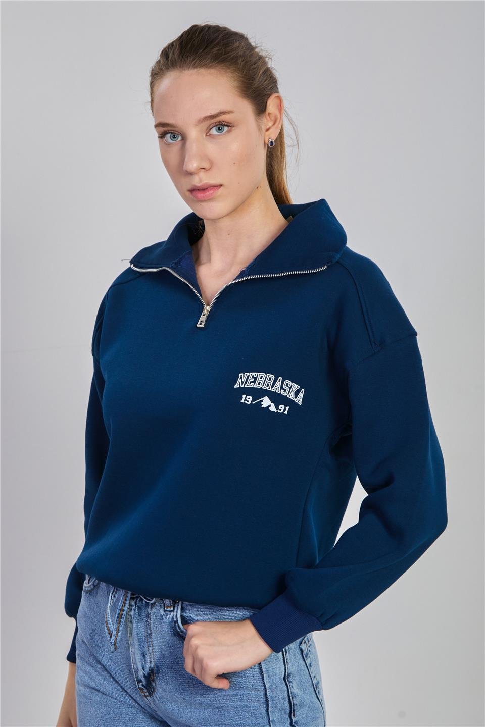 Kadın Yarım Fermuarlı Nebraska Baskılı Sweatshirt - Lacivert