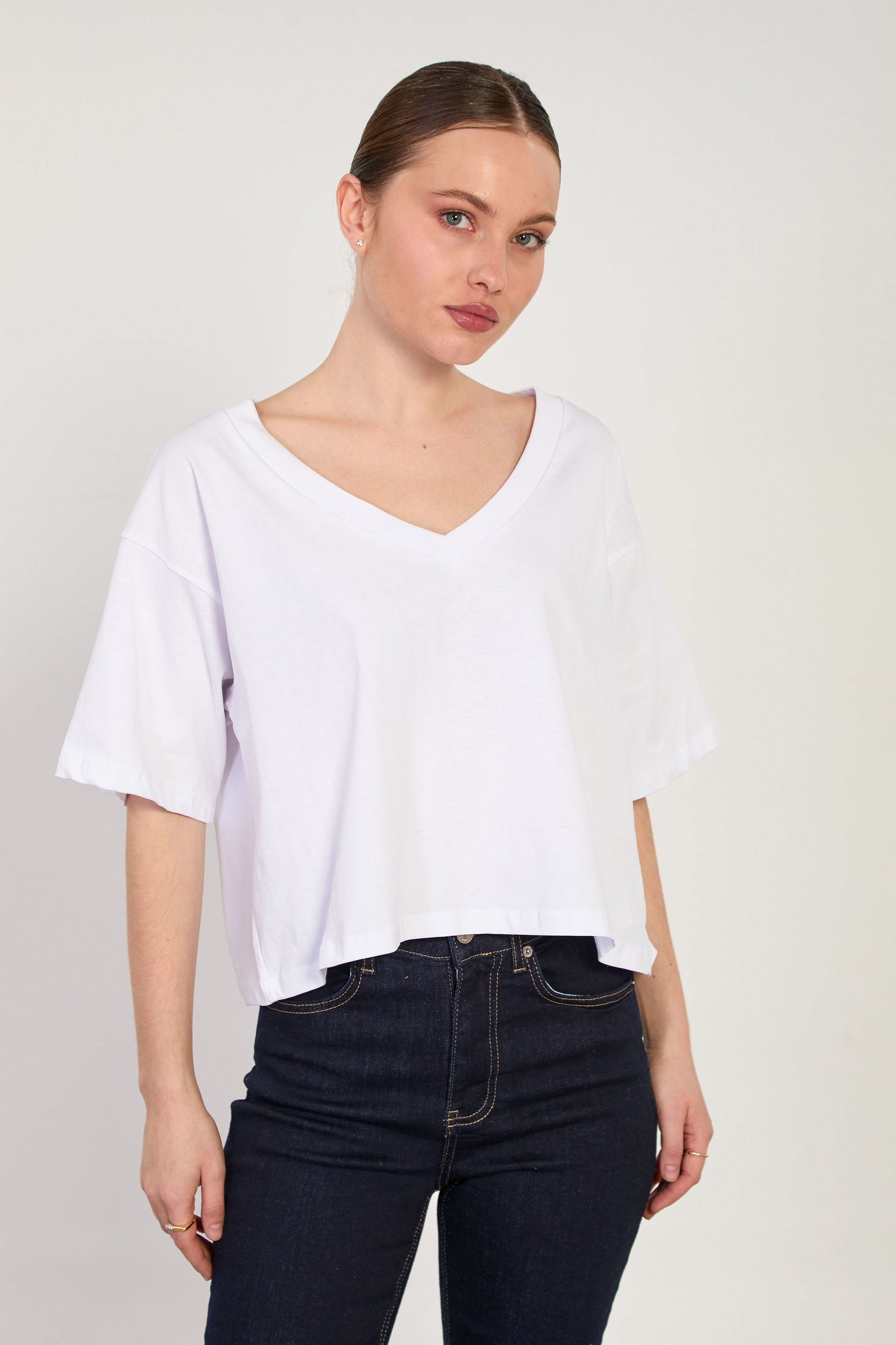 Kadın V Yaka Kısa Oversize T-Shirt - Beyaz