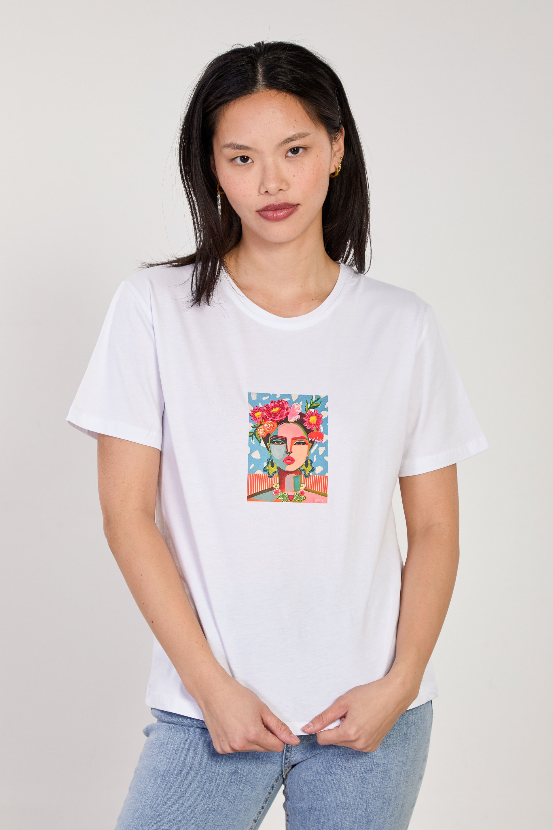 Kadın Renkli Yüz Baskılı T-Shirt - Beyaz