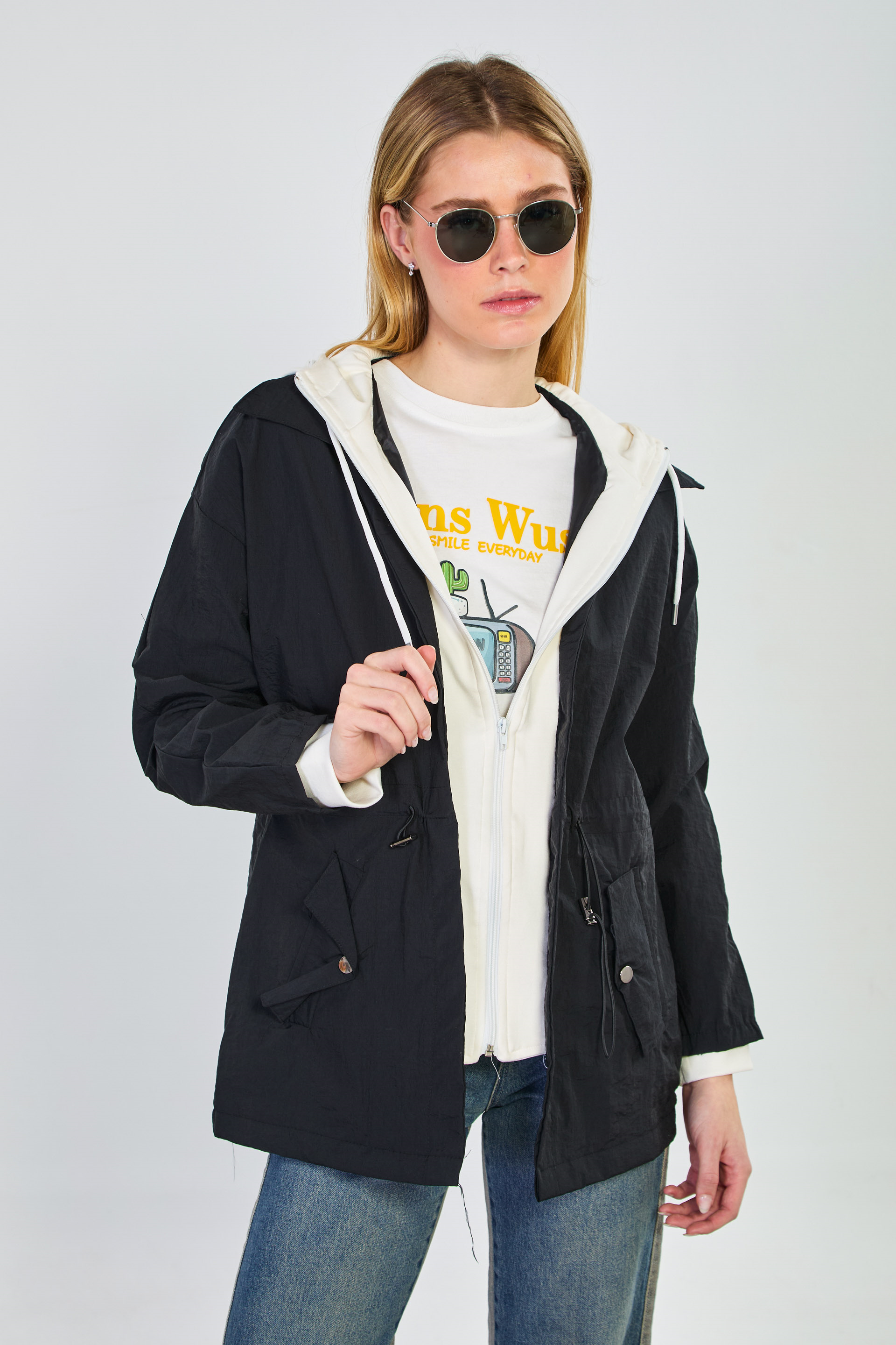 Kadın Kapüşonlu Garnili Fermuarlı Mont - Siyah