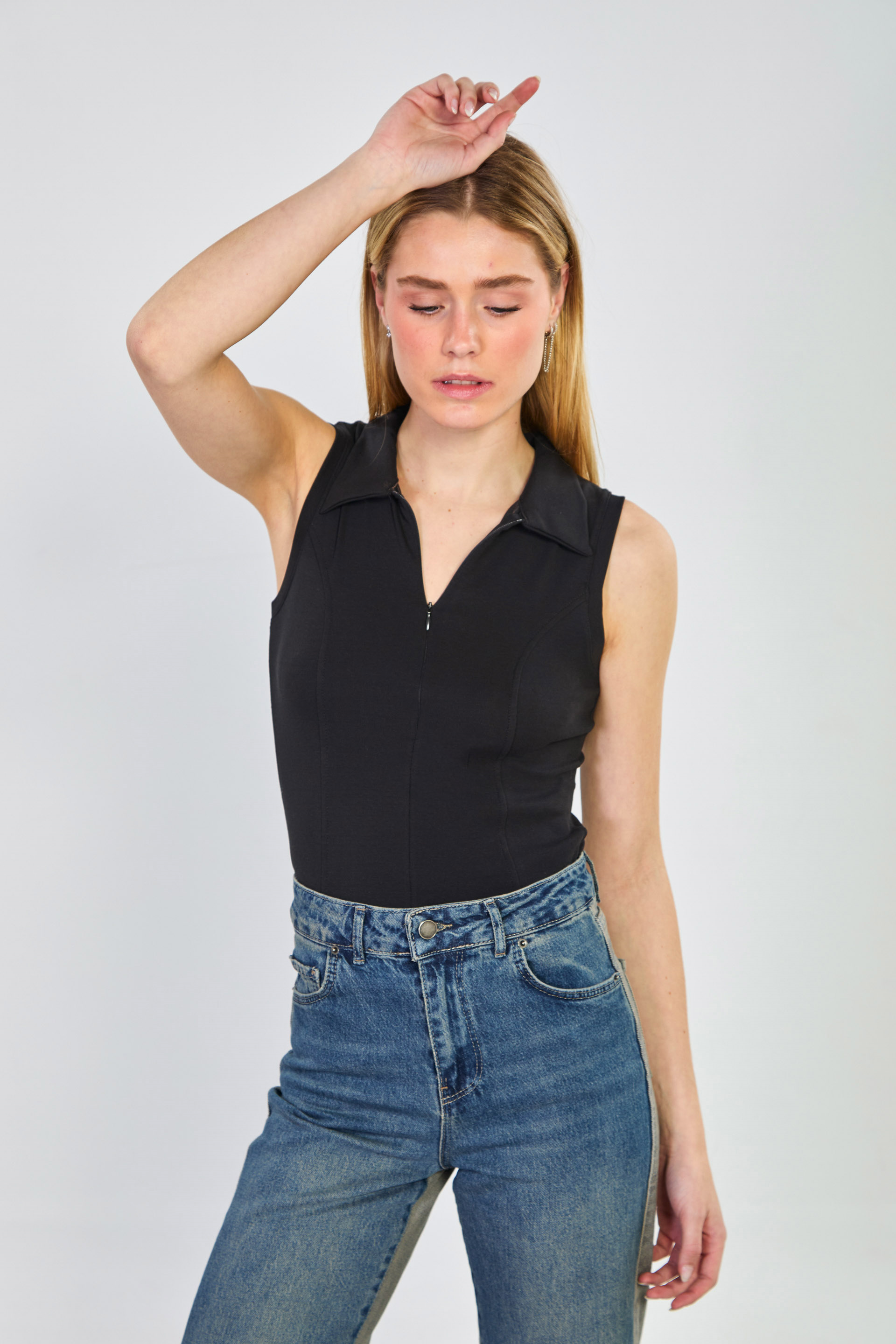 Kadın Polo Yaka Önü Fermuarlı Kolsuz Body - Siyah