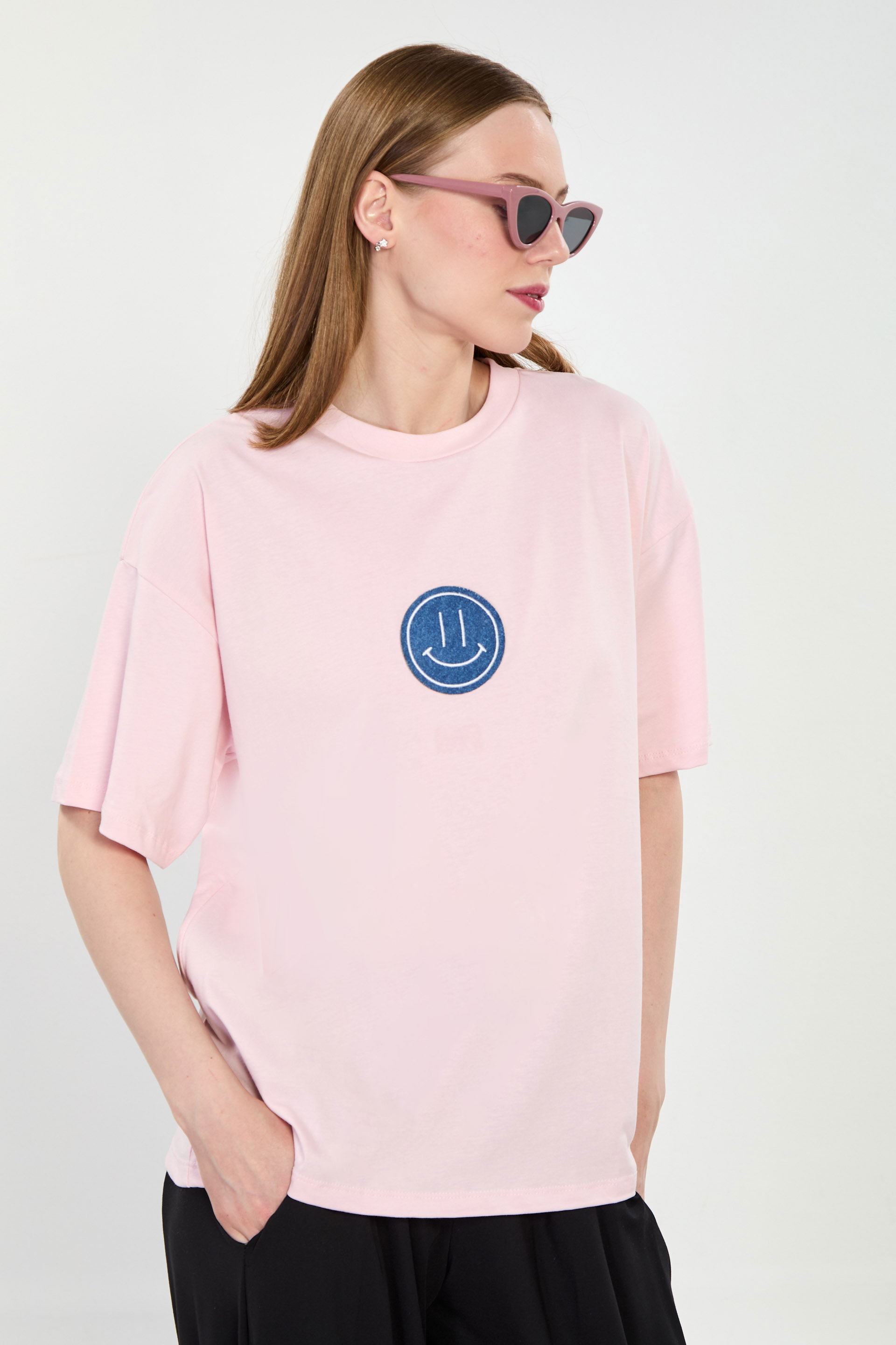 Kadın Önü Smile Baskılı Oversize T-Shirt - Pembe