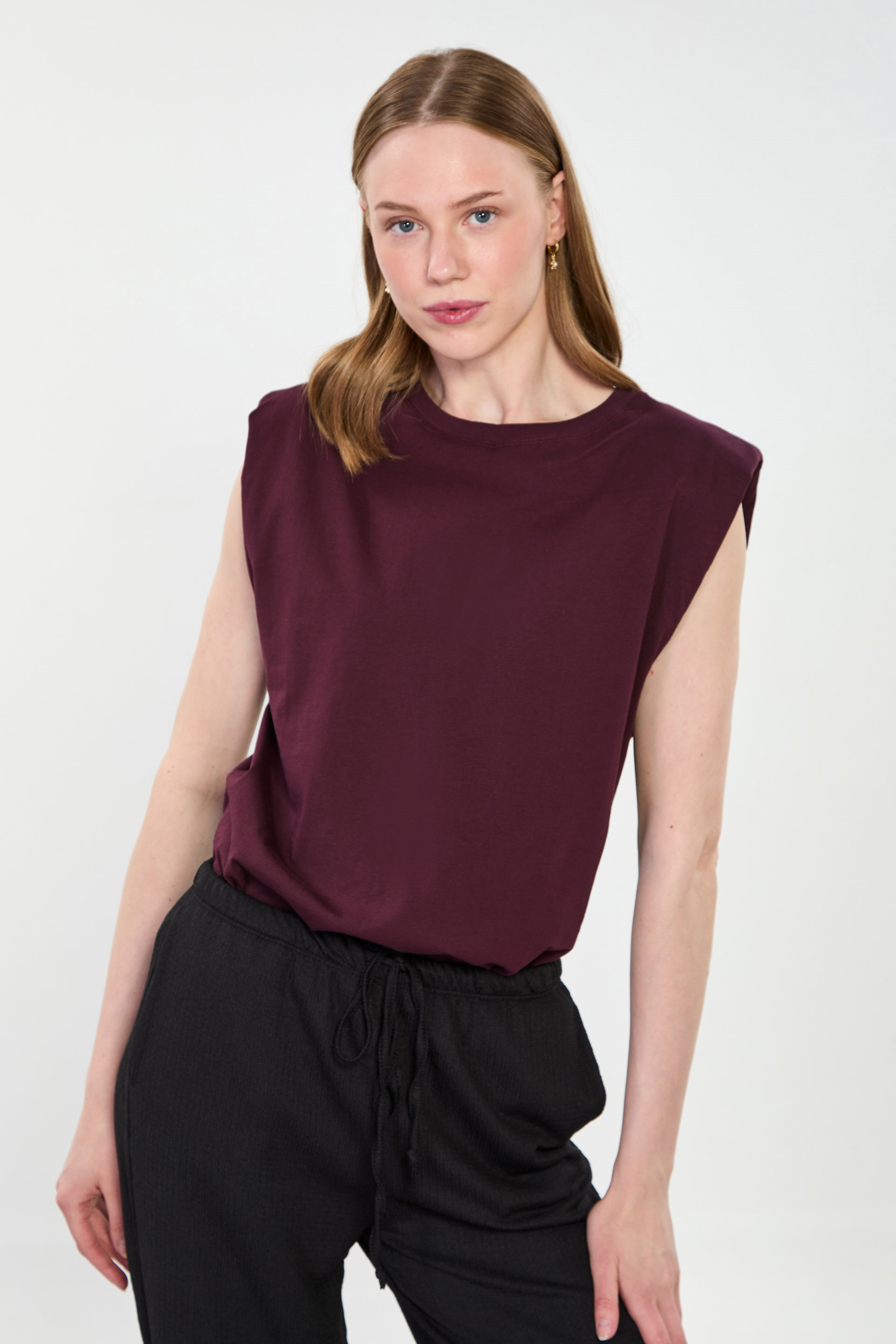 Kadın Vatkalı Kolsuz T-Shirt - Mürdüm