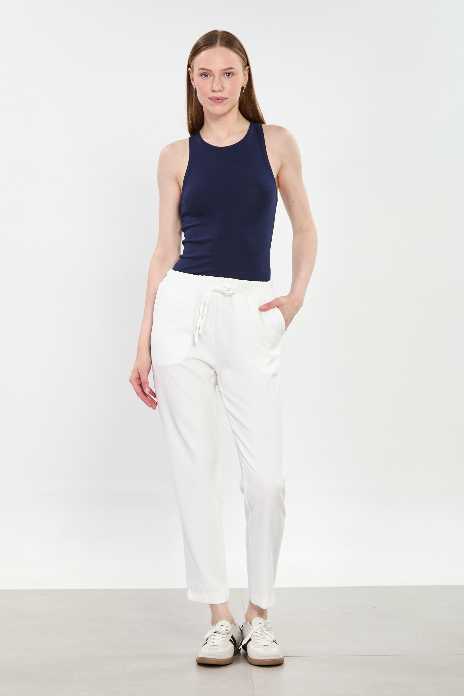 Kadın Beli Lastikli Bağcıklı Pantolon - Beyaz