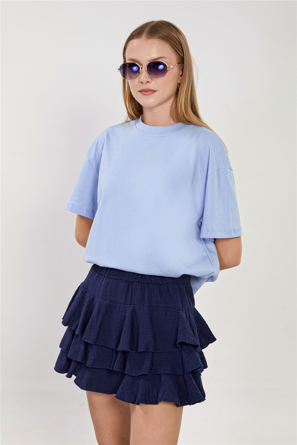 Kadın Dik Yaka Yanı Yırtmaçlı Basic T-Shirt - Bebe Mavi