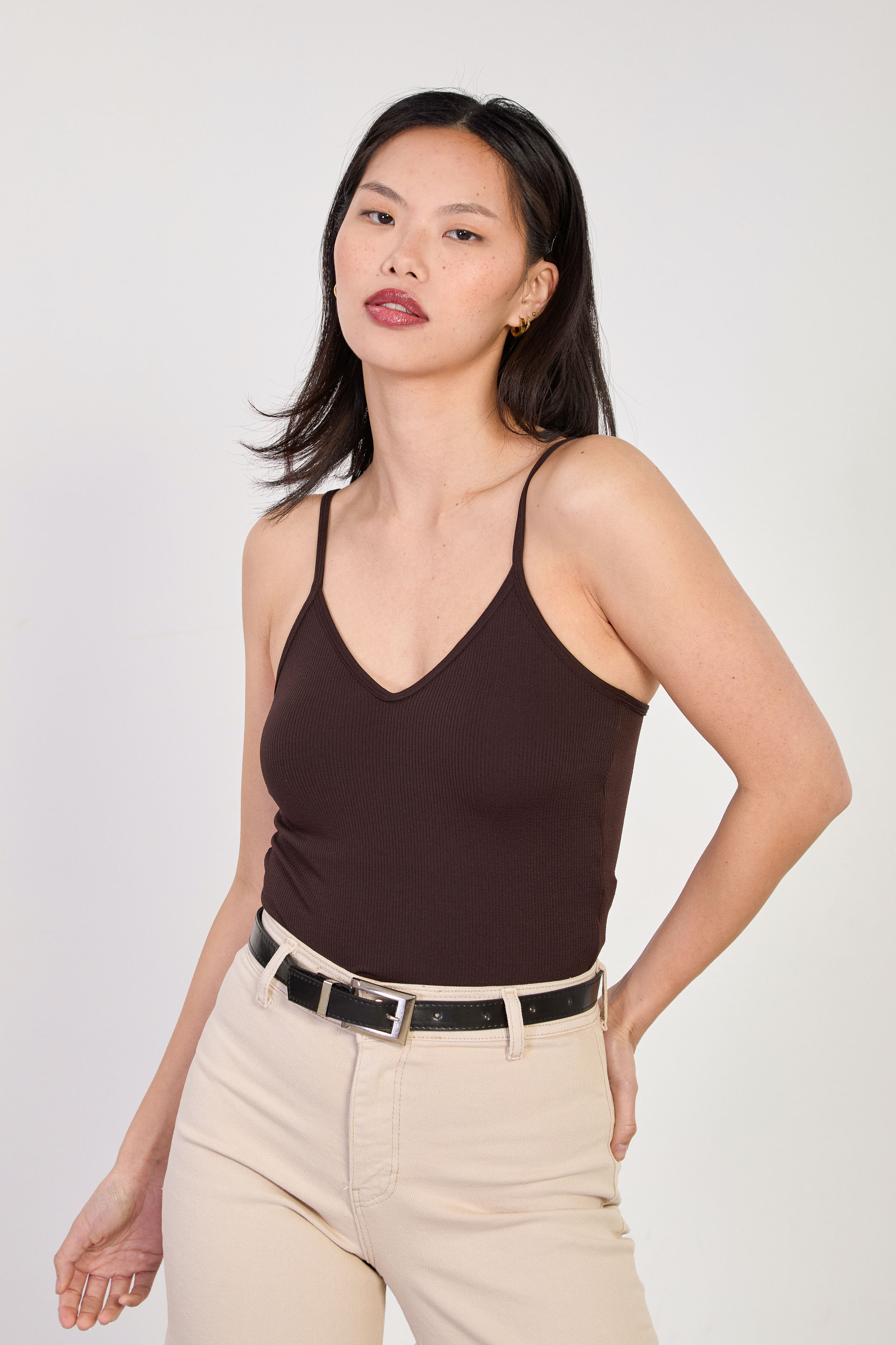 Kadın Fitilli Göğüs Pedli İp Askılı Atlet - Acı Kahve