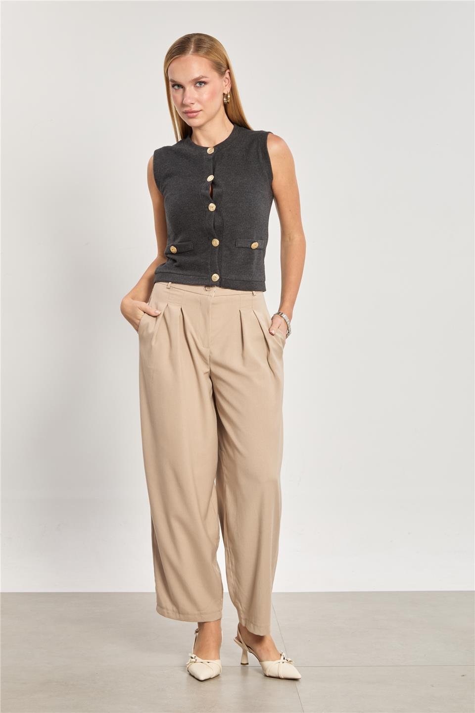 Kadın Pileli Havuç Pantolon - Taş Rengi