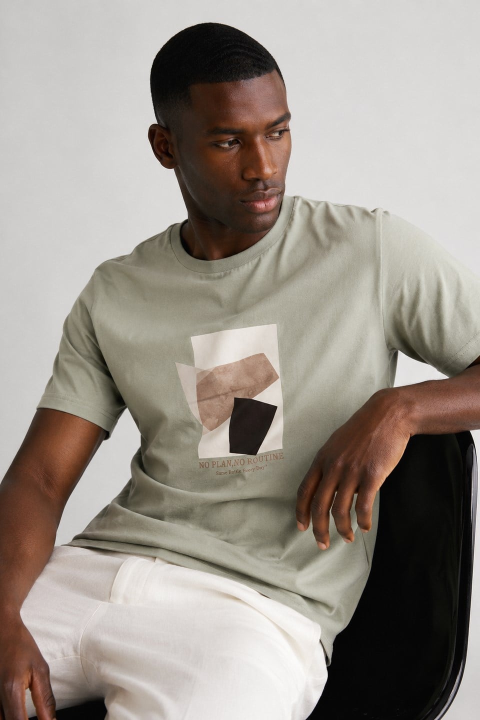 Erkek Geometrik Baskılı T-Shirt - Açık Haki