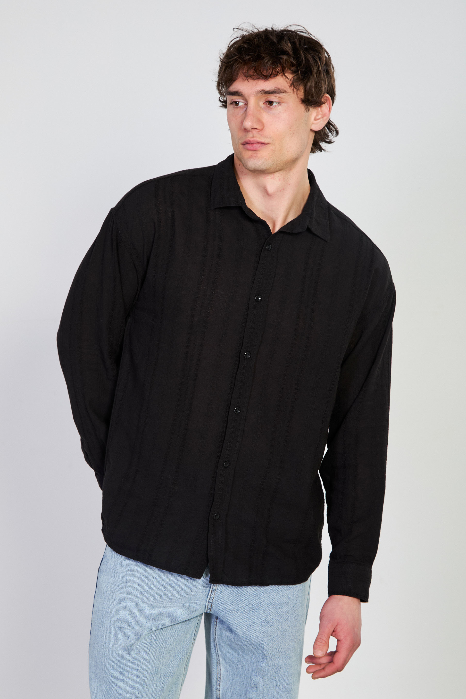 Erkek Dokulu Uzun Kol Gömlek - Siyah