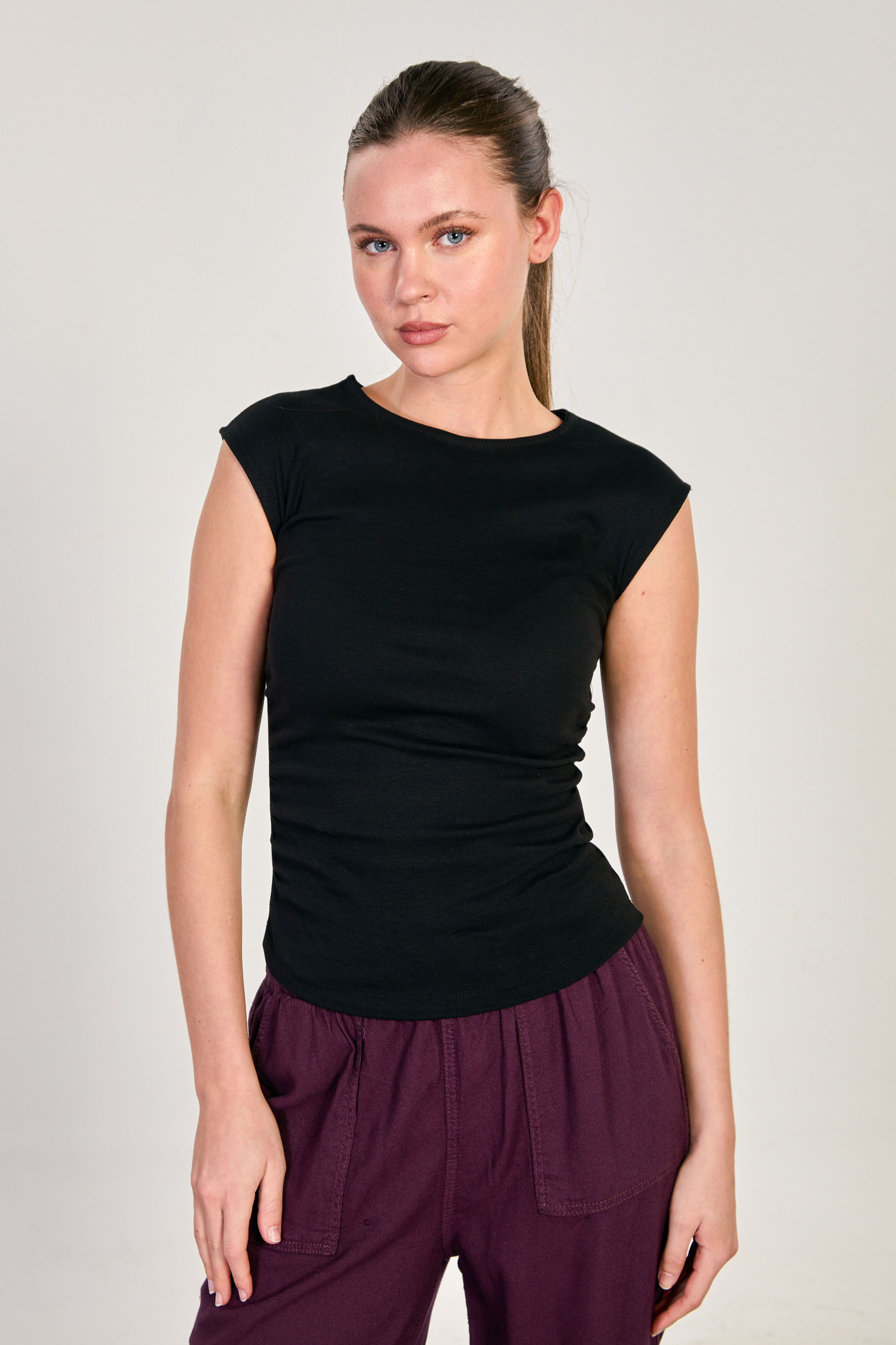 Kadın Yanları Büzgülü Body - Siyah