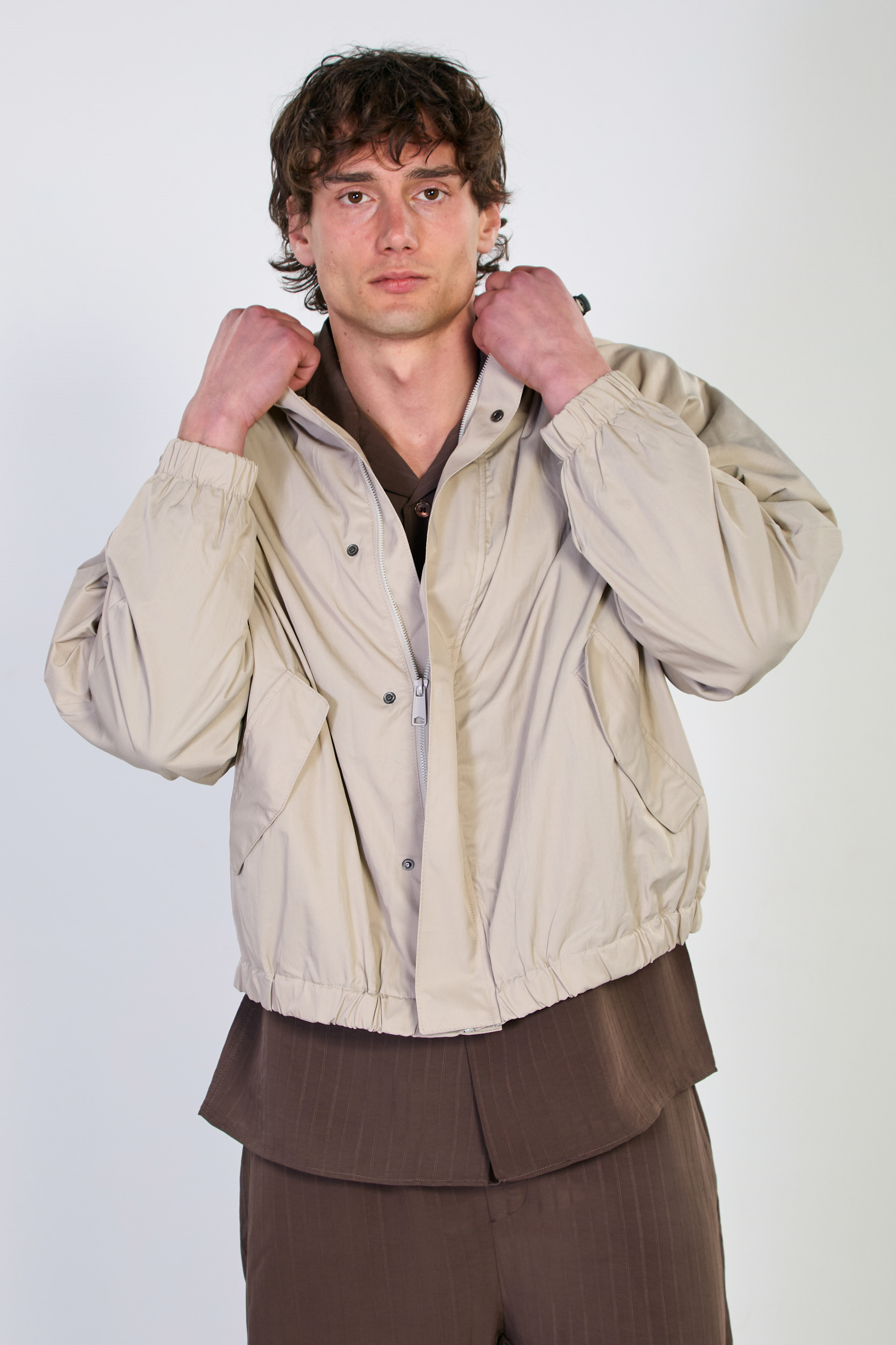 Erkek Kapüşonlu Çıtçıtlı Yağmurluk - Taş