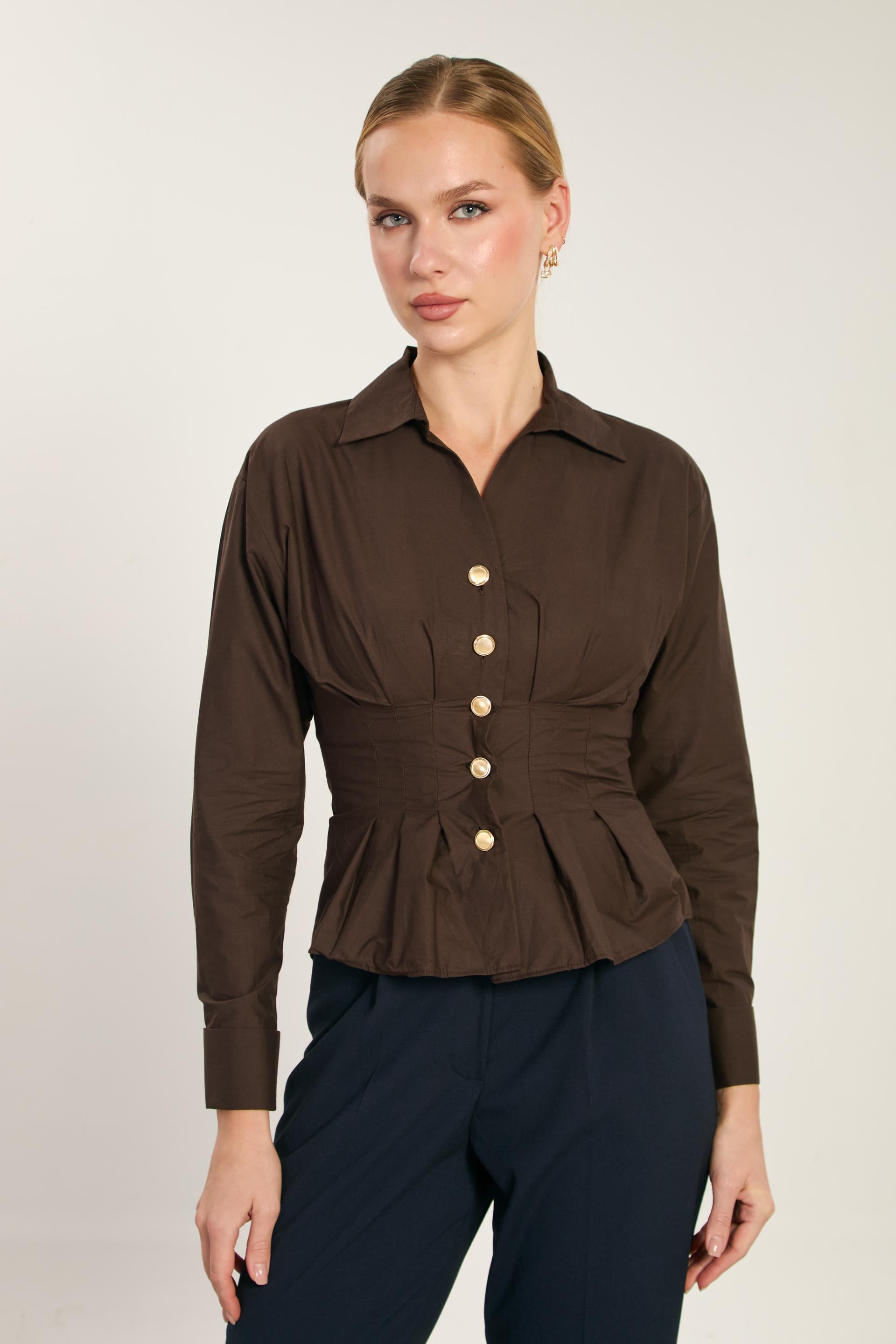 Kadın Pensli Gold Düğmeli Gömlek - Kahve