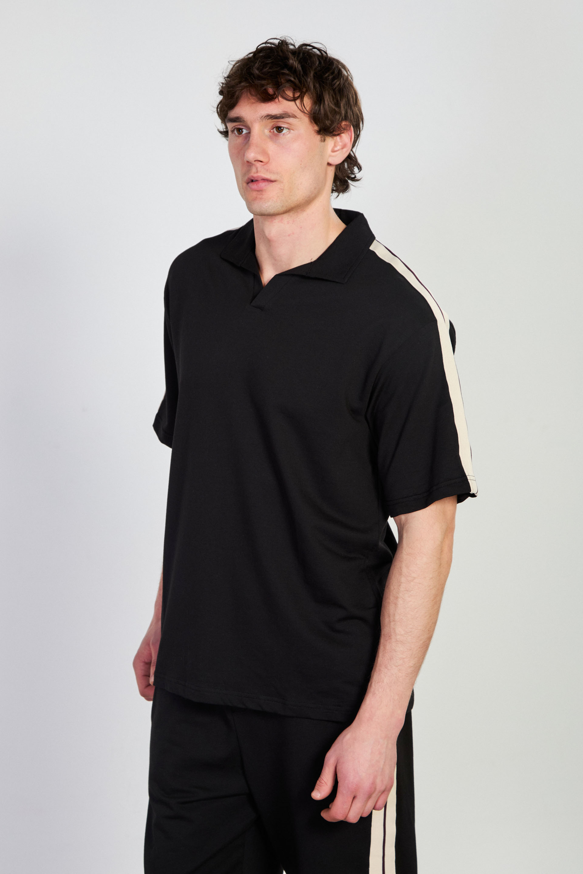 Erkek Omzu Biye Detaylı Polo Yaka T-Shirt - Siyah