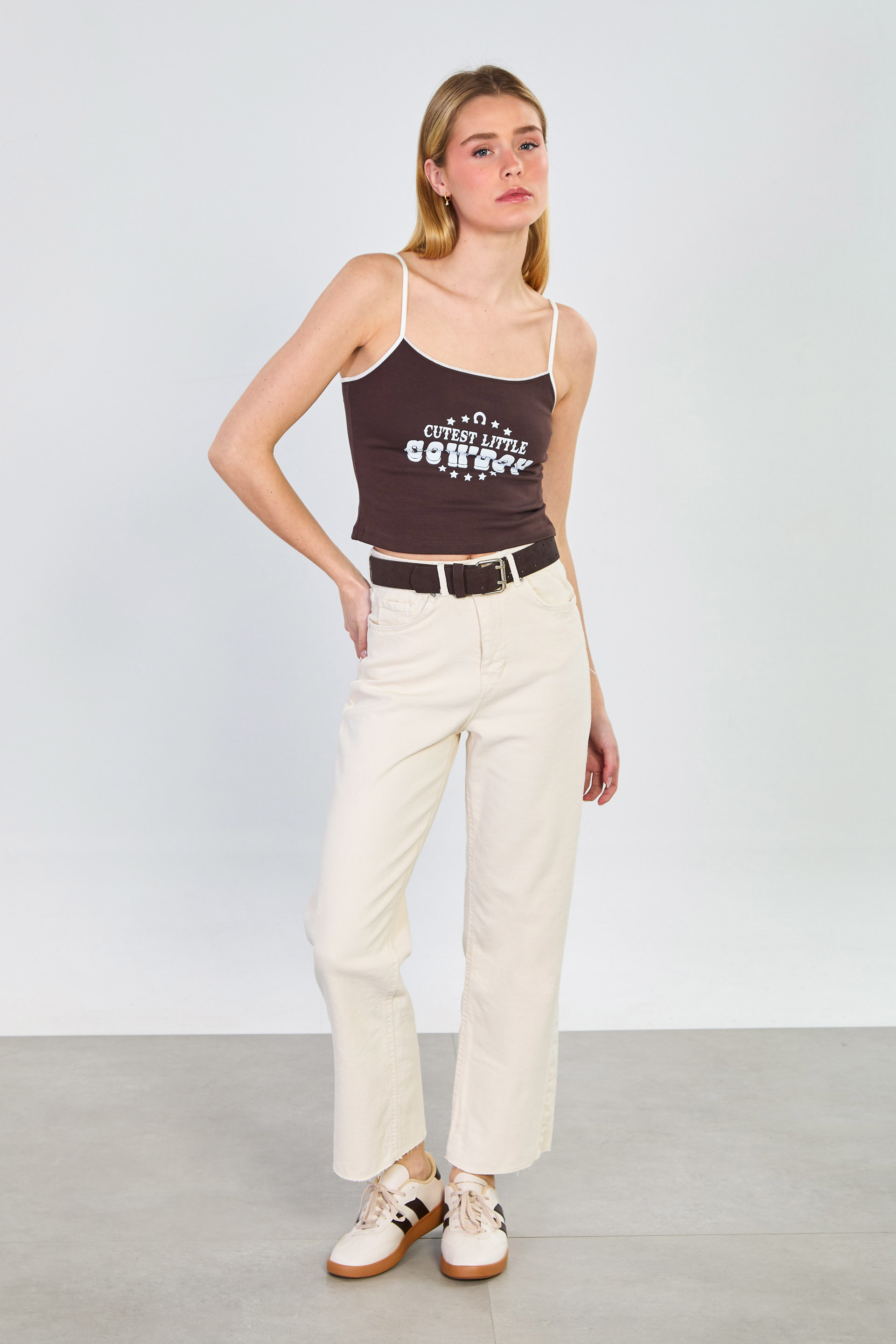 Kadın Kemerli Kesik Paça Jean Pantolon - Ekru