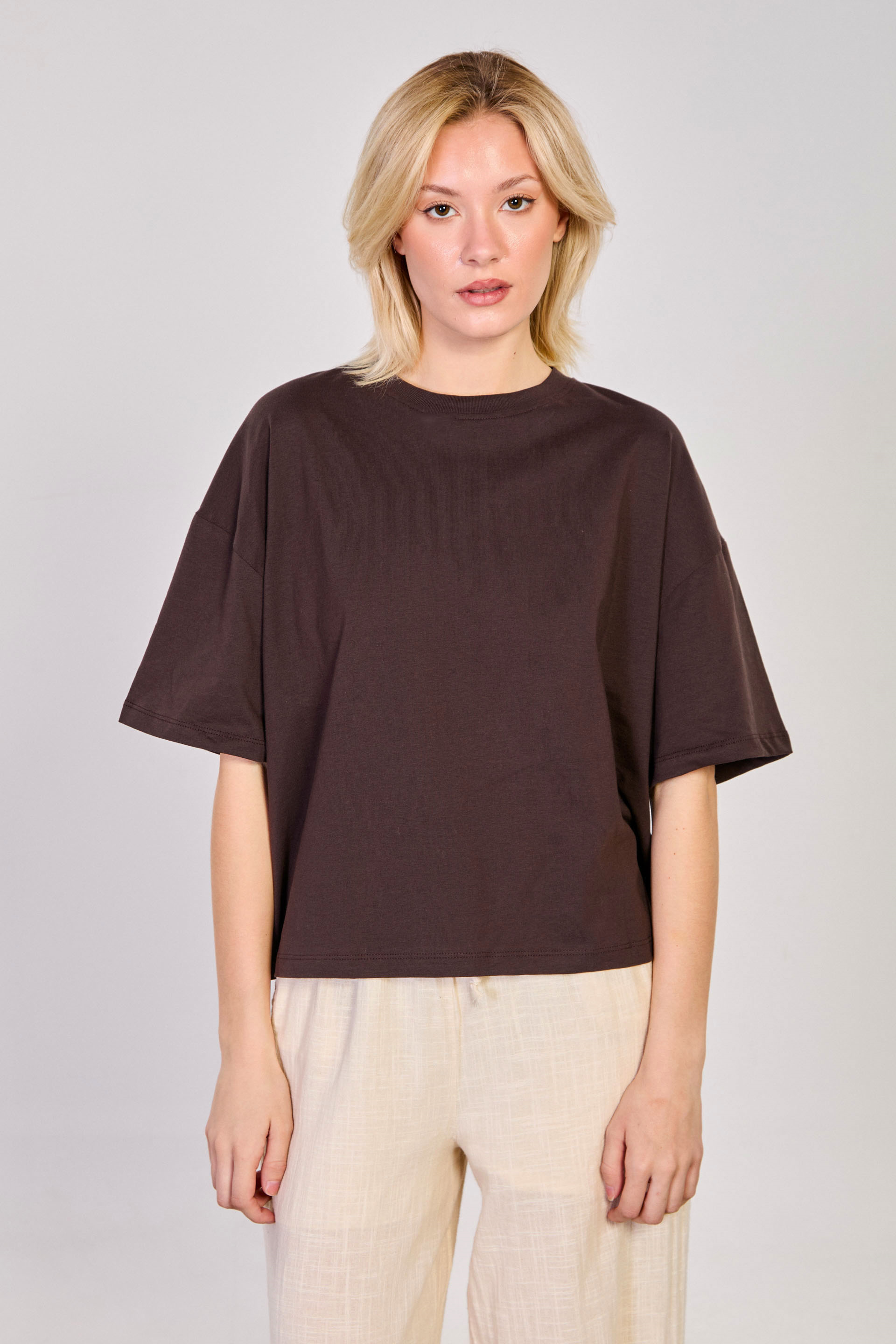 Kadın Bisiklet Yaka Oversize T-Shirt - Acı Kahve