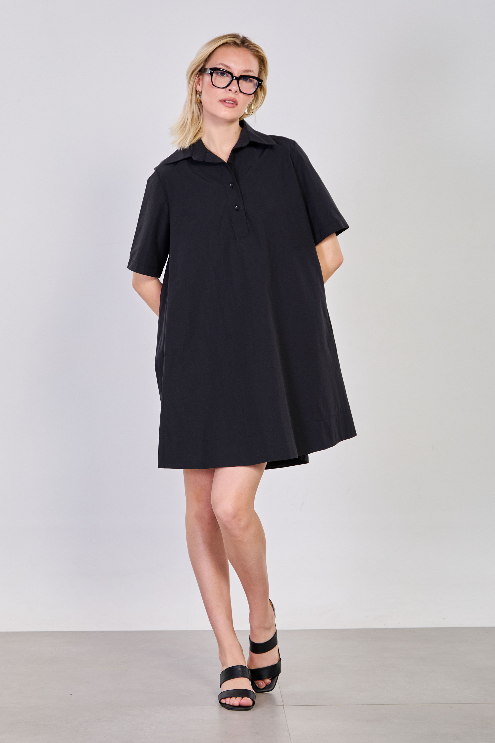 Kadın Polo Yaka Kısa Elbise - Siyah