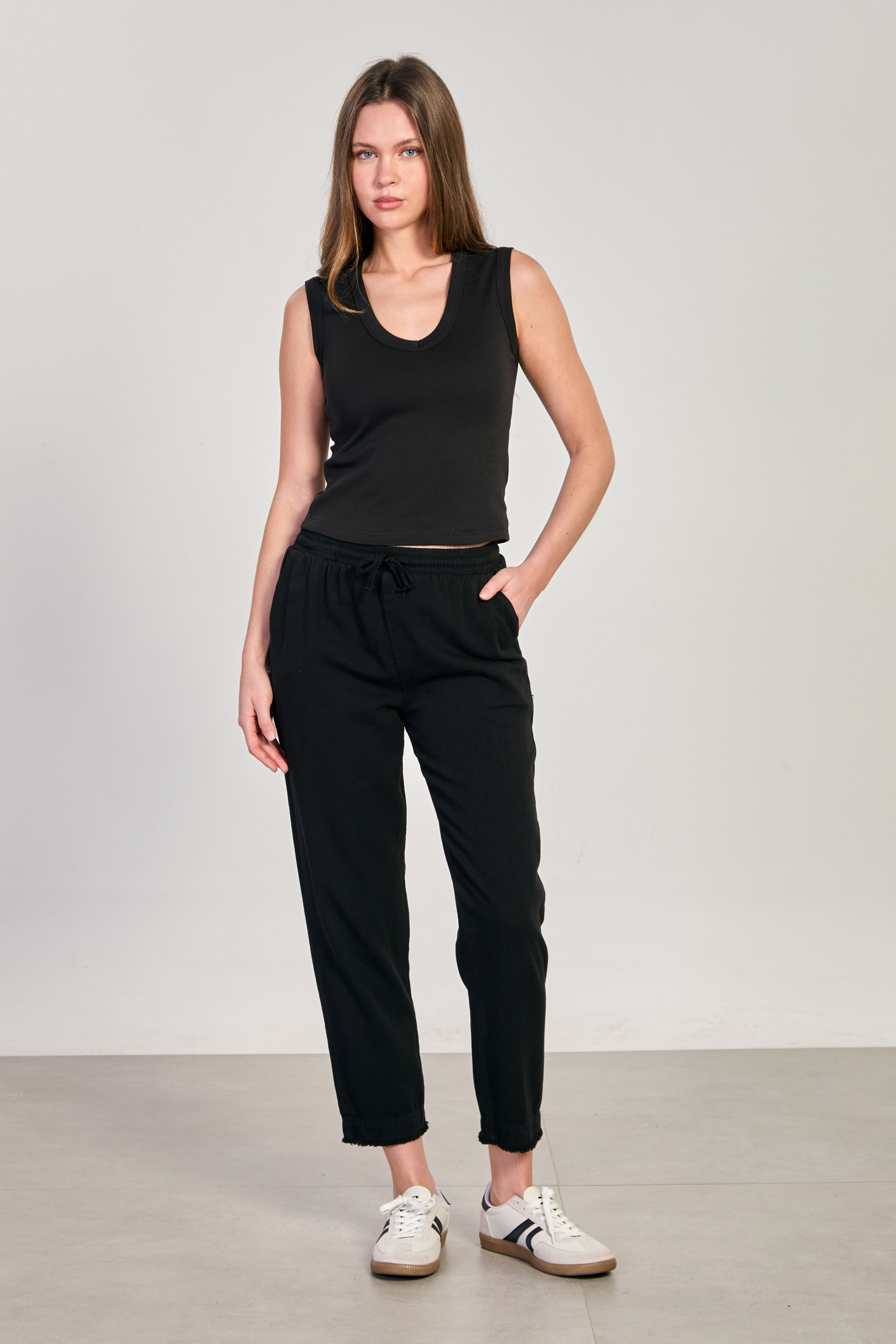 Kadın Paça Püsküllü Pantolon - Siyah