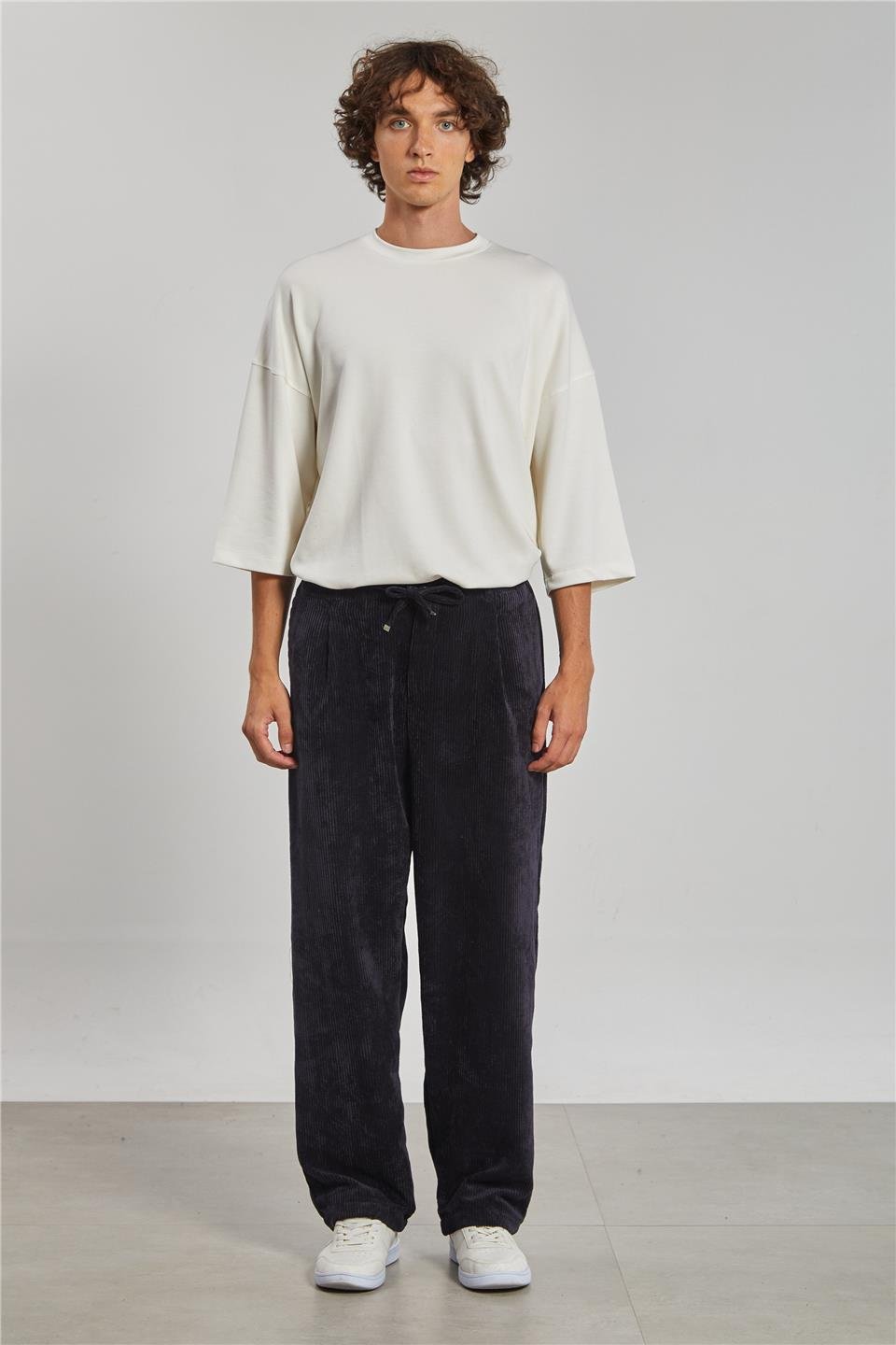 Beli Bağlamalı Kadife Erkek Pantolon - Siyah