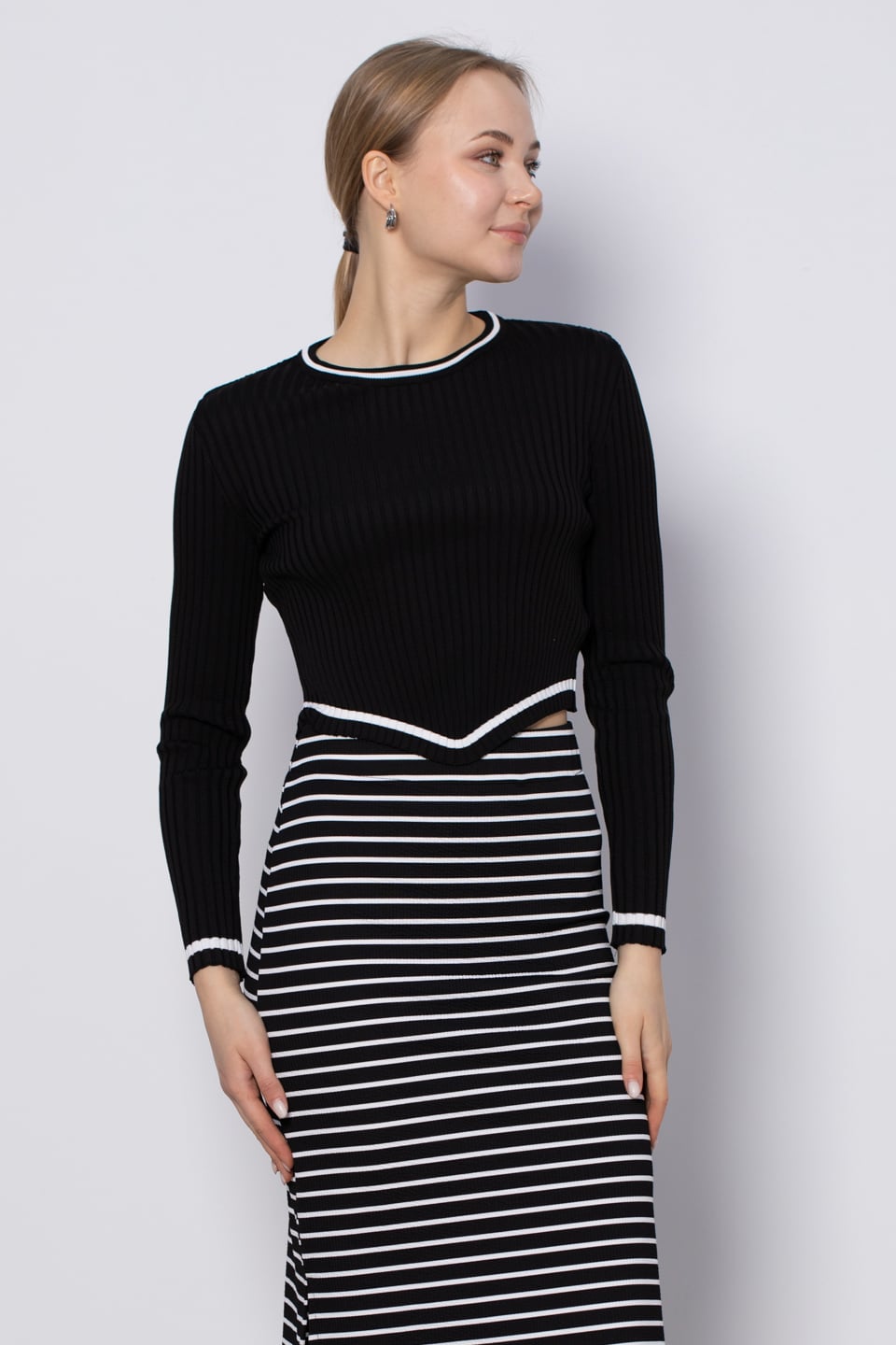 Bisiklet yaka fitilli triko body-4075 Siyah/Beyaz