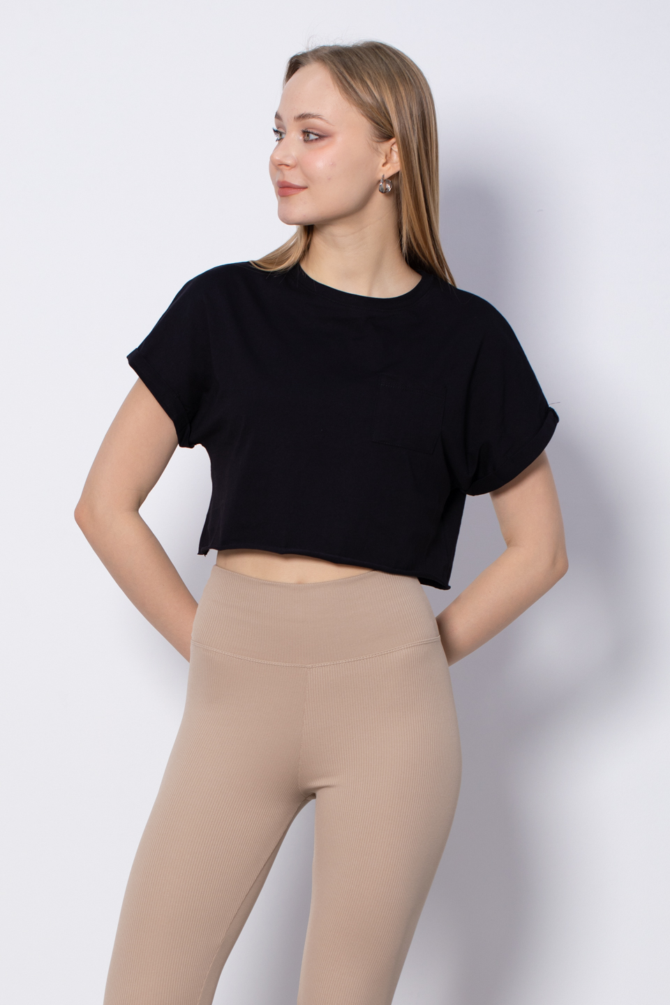 Bisiklet Yaka Tek Cepli T-Shirt - Siyah