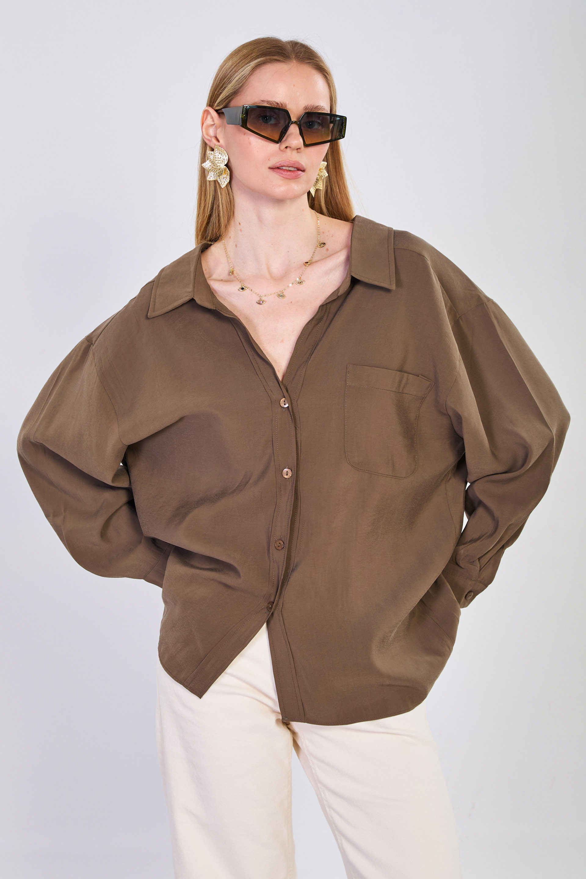 Kadın Tek Cepli V Yaka Gömlek - Haki