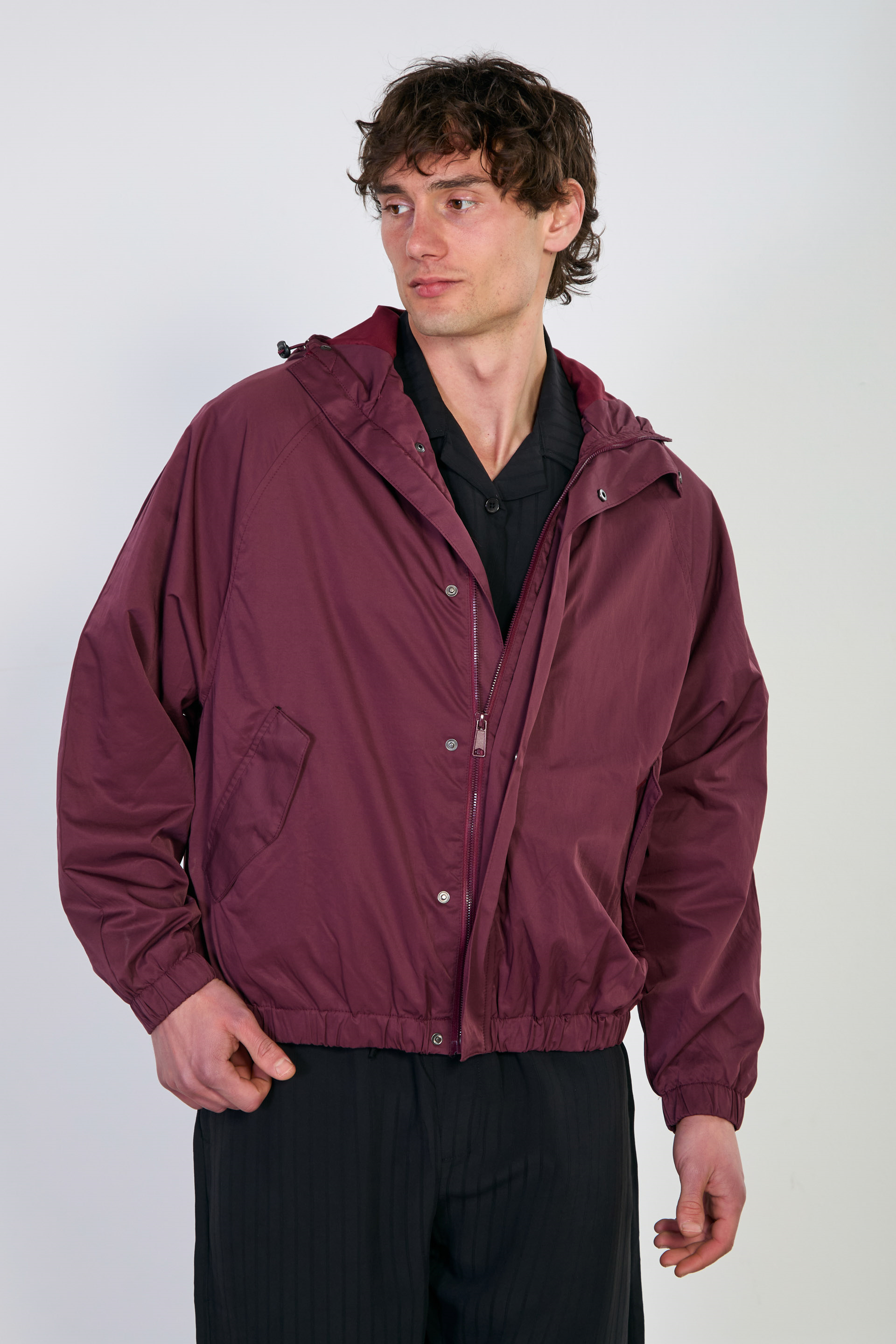 Erkek Kapüşonlu Çıtçıtlı Yağmurluk - Mürdüm