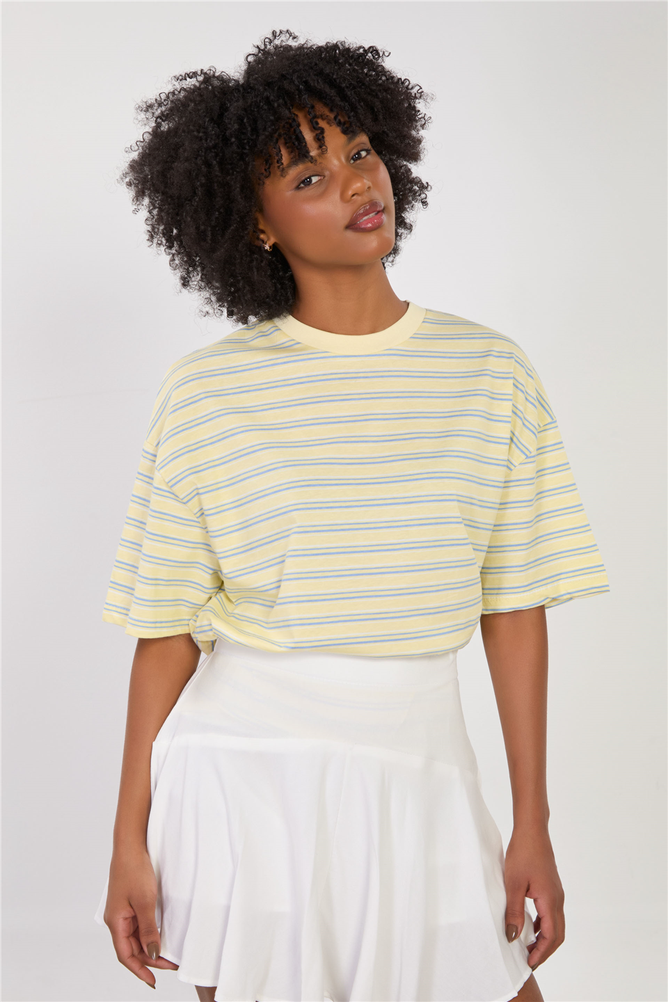 Kadın Bisiklet Yaka Çizgili Oversize T-Shirt - Sarı/Mavi