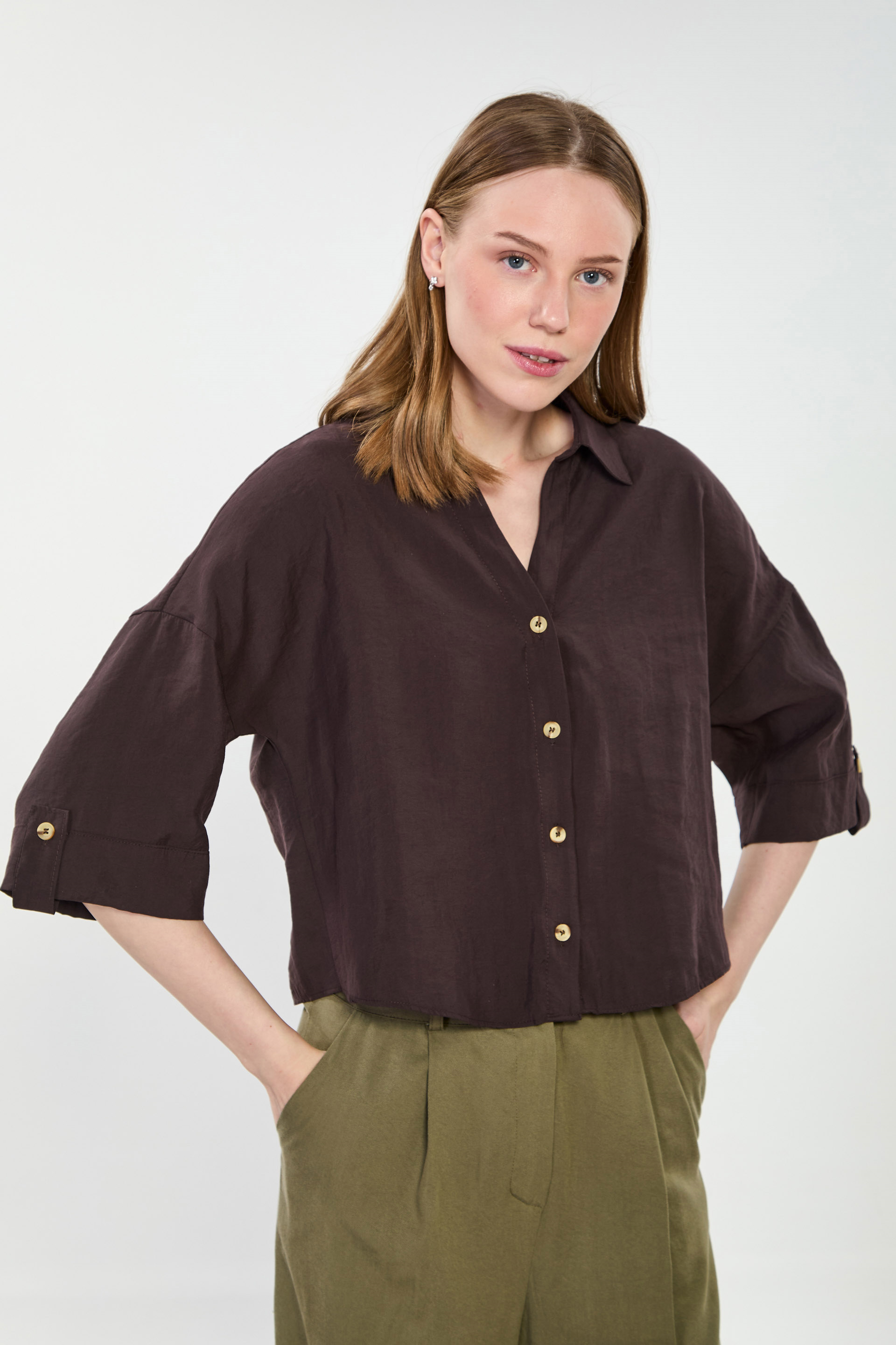 Kadın V Yaka Geniş Kol Kısa Gömlek - Acı Kahve