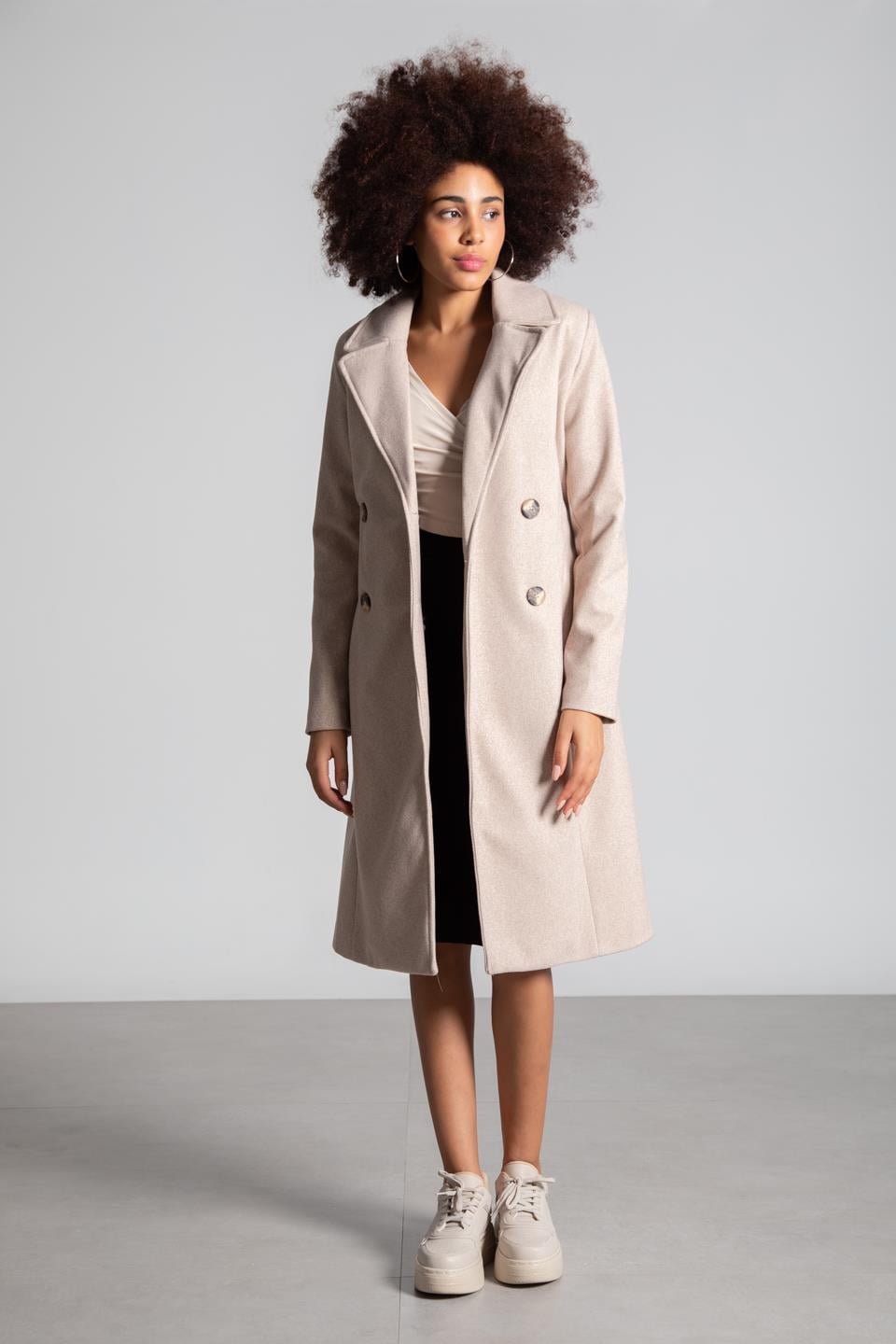 Dört Düğmeli Kuşaklı Kaban - Bej