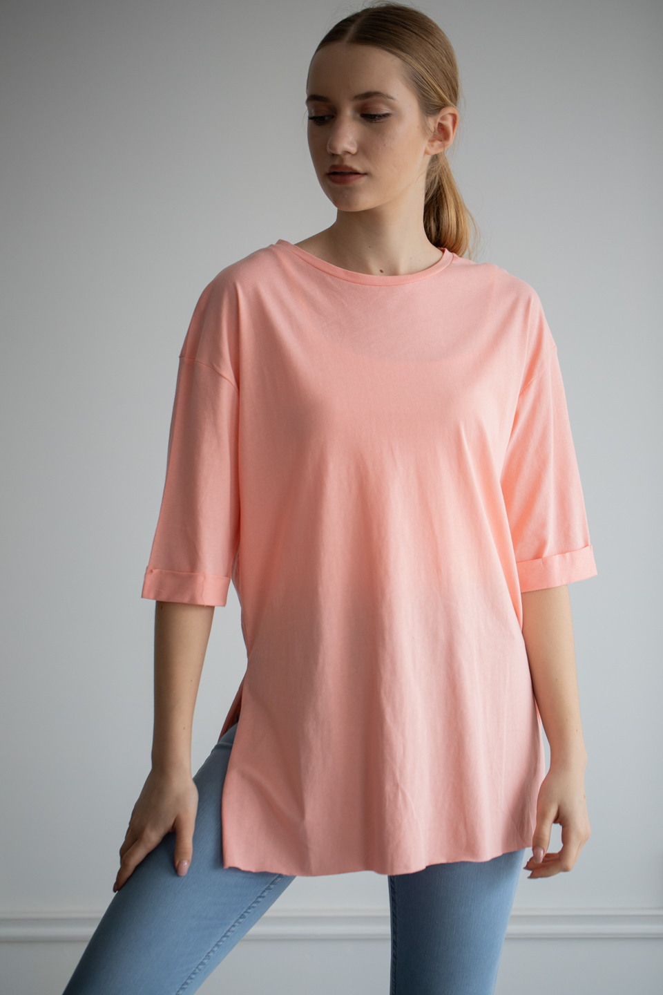 Double kol yandan yırtmaçlı bisiklet yaka t-shirt-22F-135 Somon