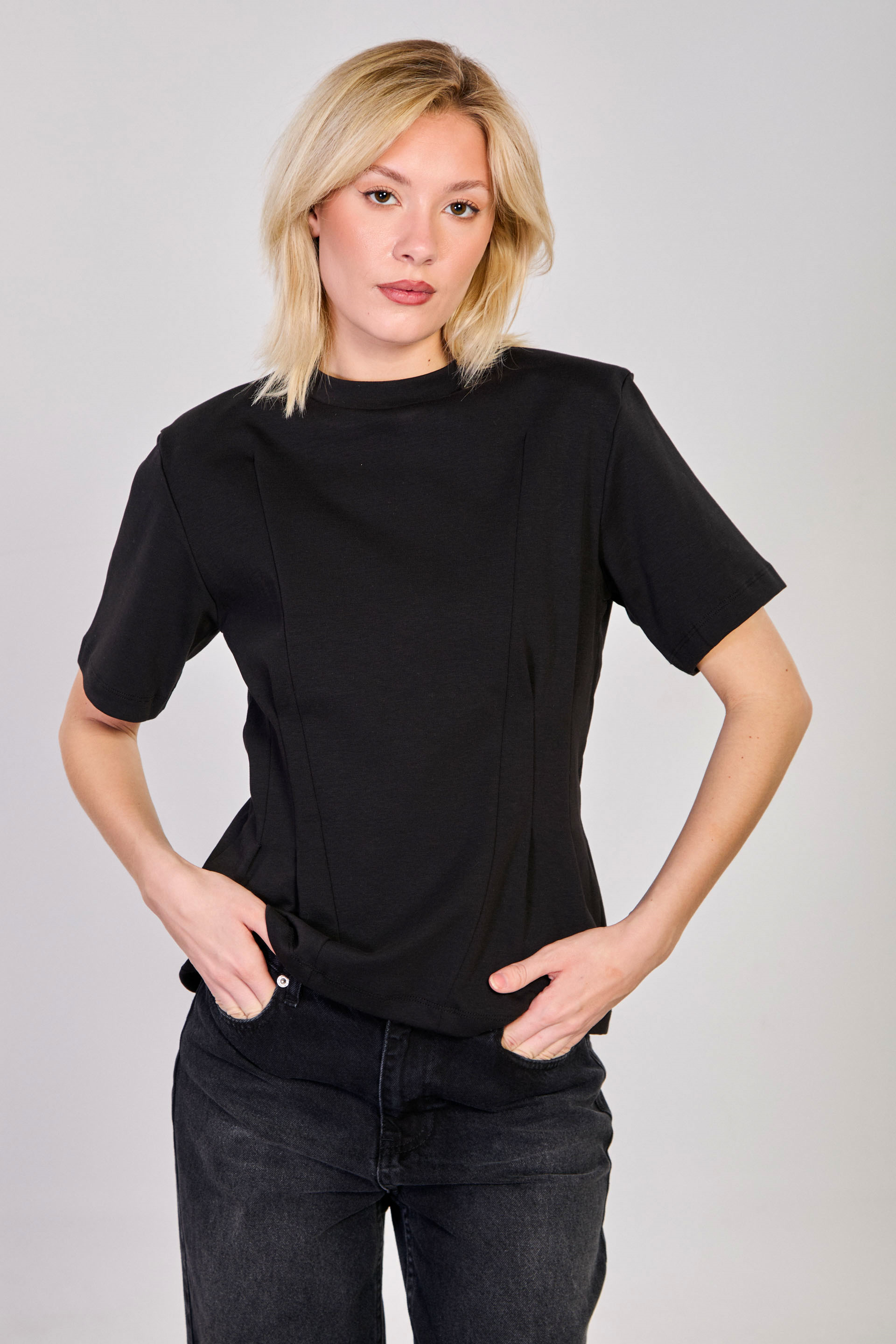 Kadın Vatkalı Fit Kesimli T-Shirt - Siyah