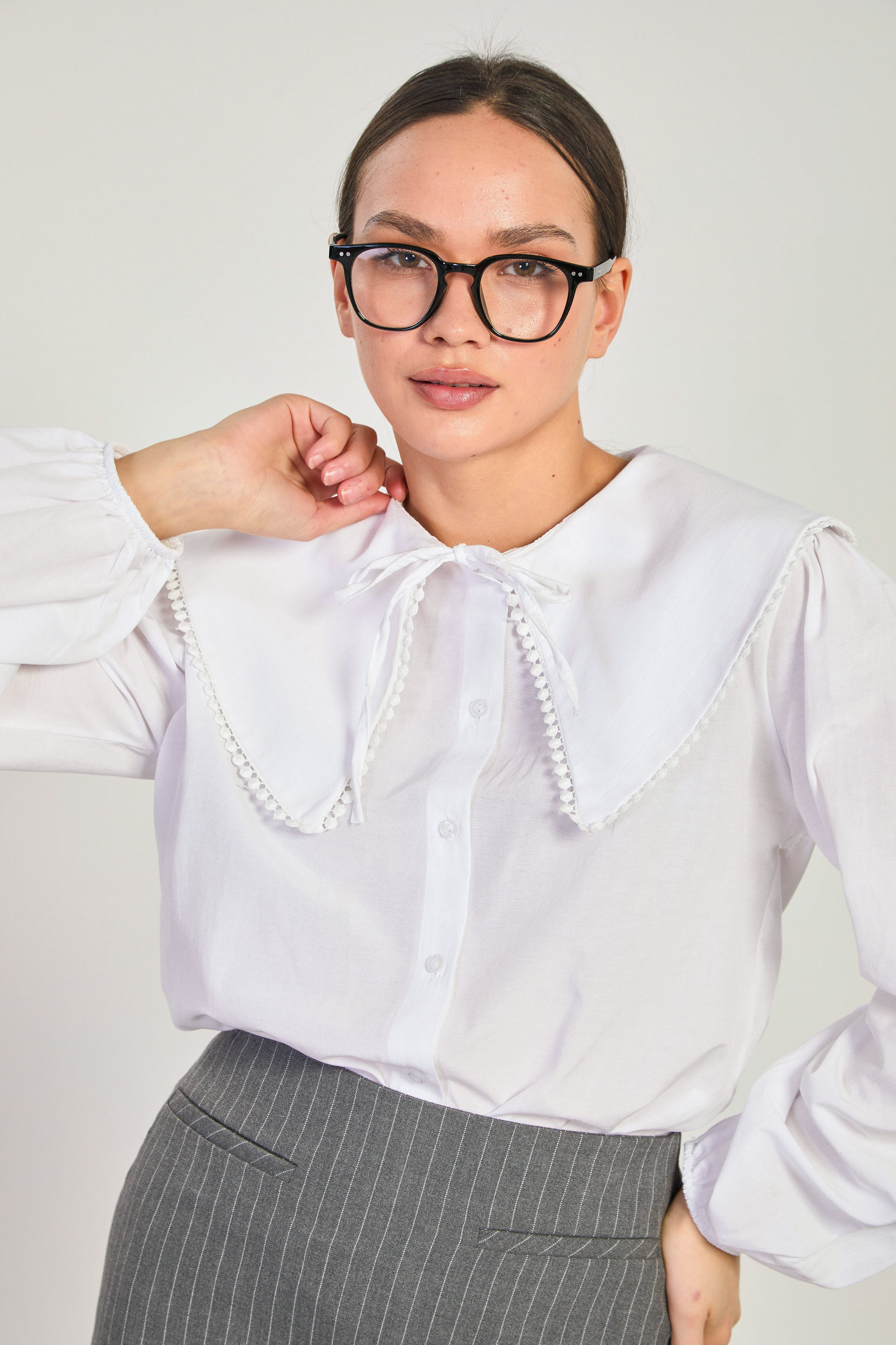 Kadın Geniş Bebe Yaka Uzun Kol Gömlek - Beyaz