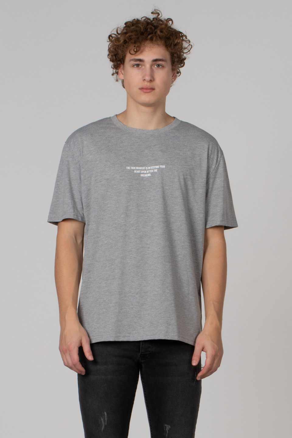 Göğüs yazı baskılı t-shirt-2624 Gri Melanj