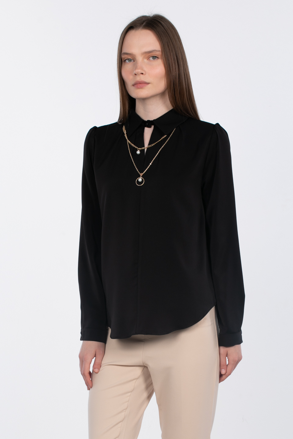 Gömlek yaka kolye detaylı bluz-5079 Siyah