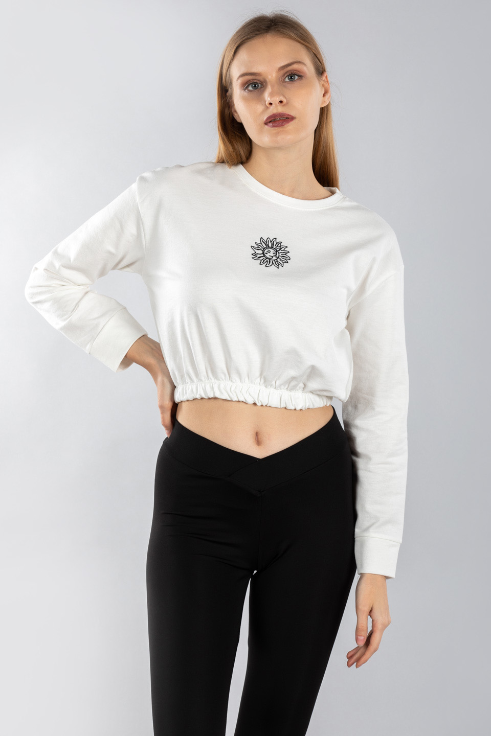 Güneş nakışlı crop sweat-4287 Beyaz