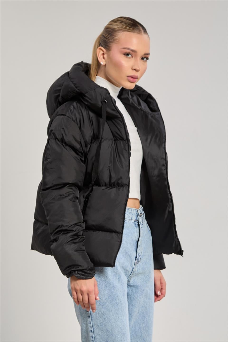 Kadın Kapüşonlu Şişme Mont - Siyah