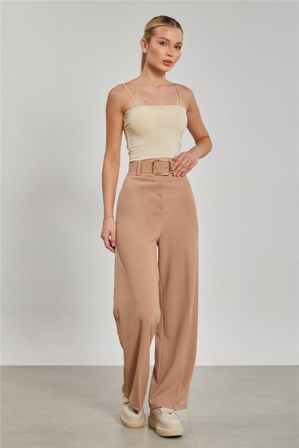 Kadın Kemerli Bol Paça Kumaş Pantolon - Taş