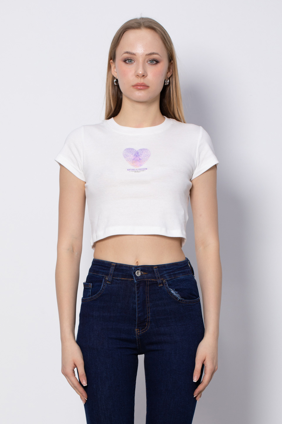 Kalp Baskılı Crop T-Shirt - Ekru