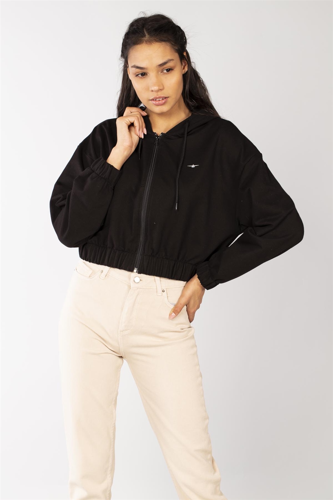 Kapüşonlu Crop Fermuarlı Sweat-Siyah