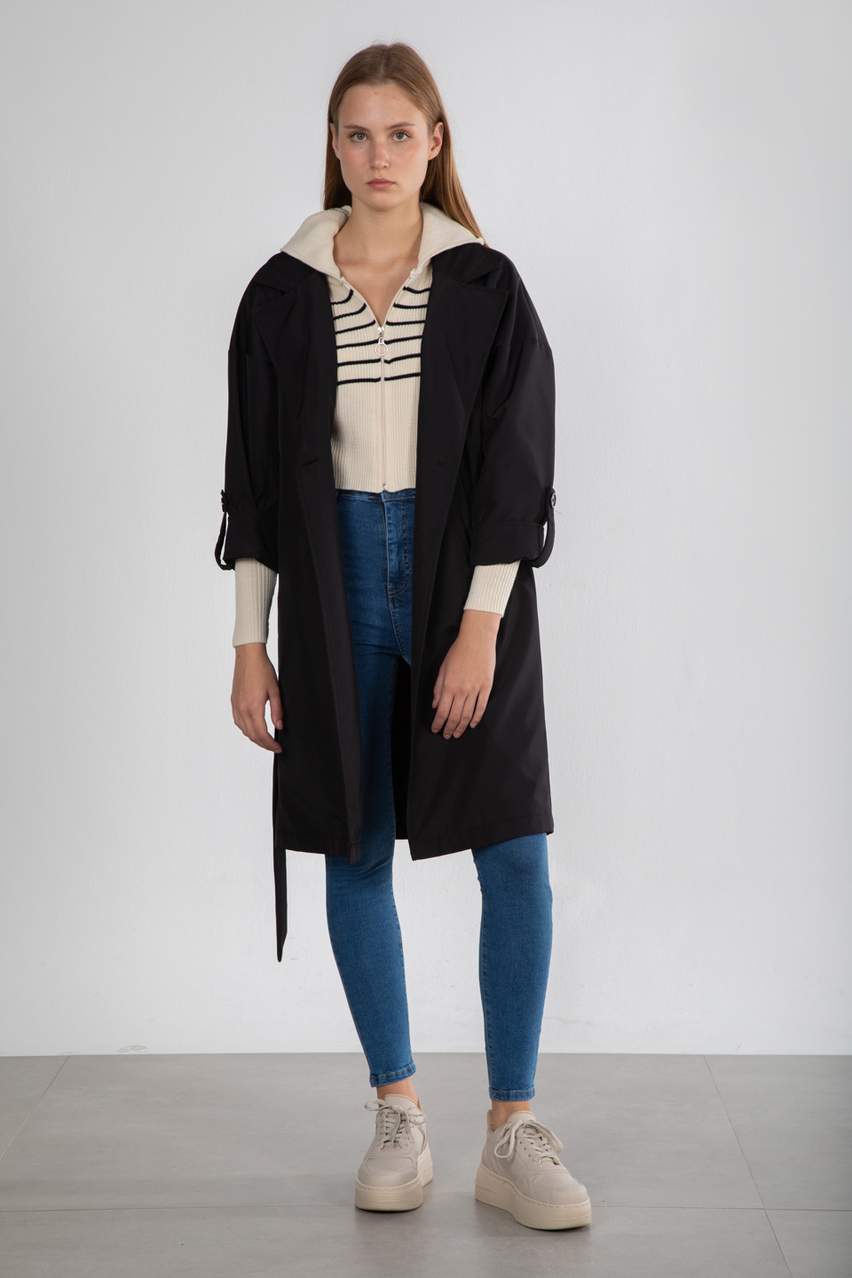 Kol Katlamalı Trenç - Siyah