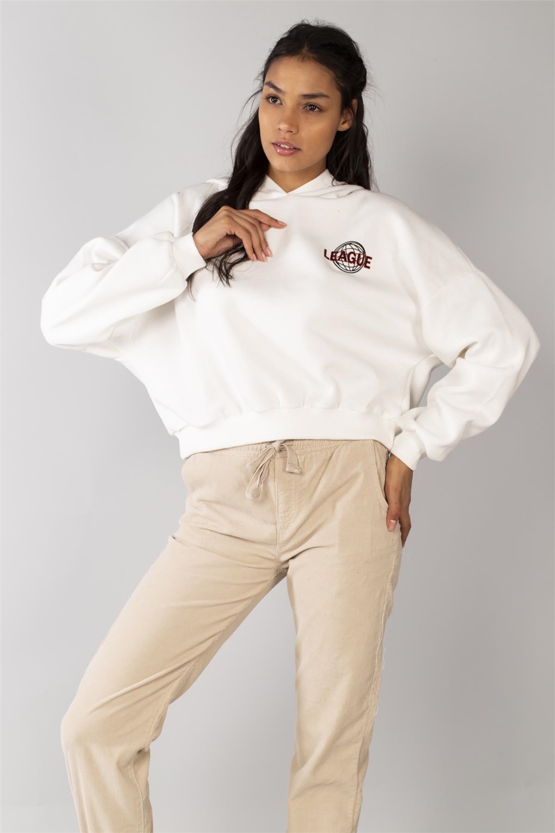 League Baskılı Sweatshirt-Ekru