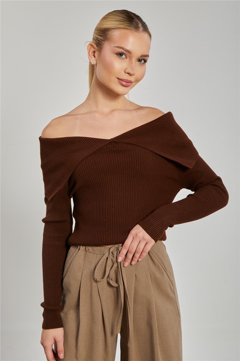 Madonna yaka triko body-6303 Acı Kahve