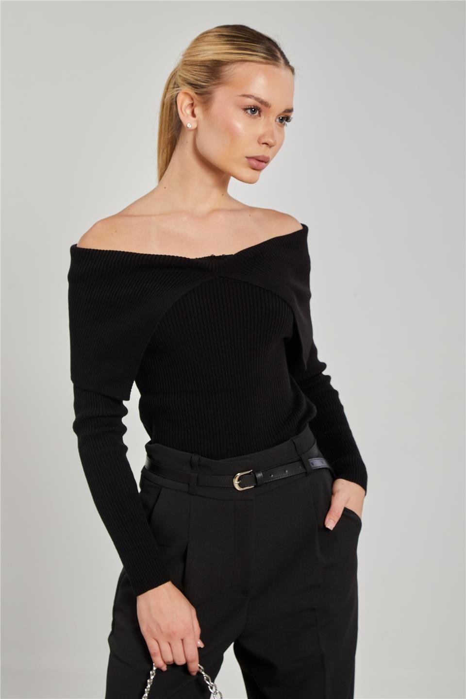 Madonna yaka triko body-6303 Siyah