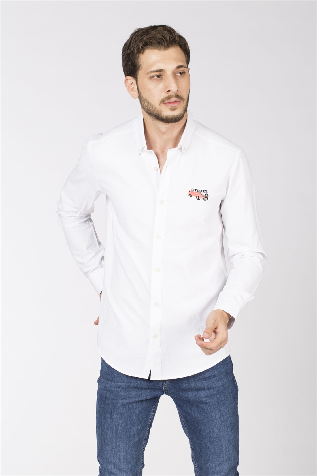 Nakış Detaylı Gömlek-Beyaz