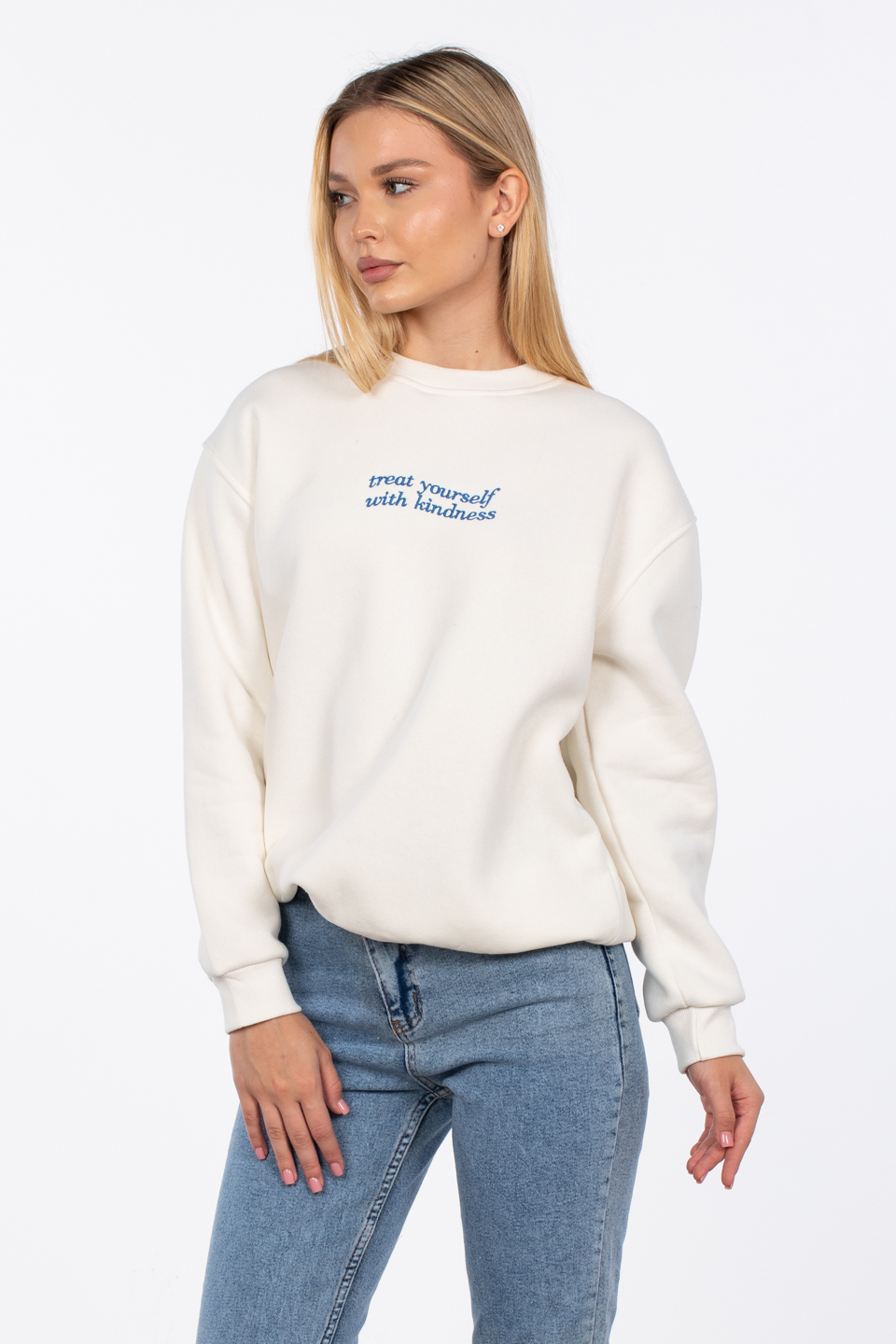 Önü yazılı bileği kalp nakışlı sweatshirt-83-572 Ekru