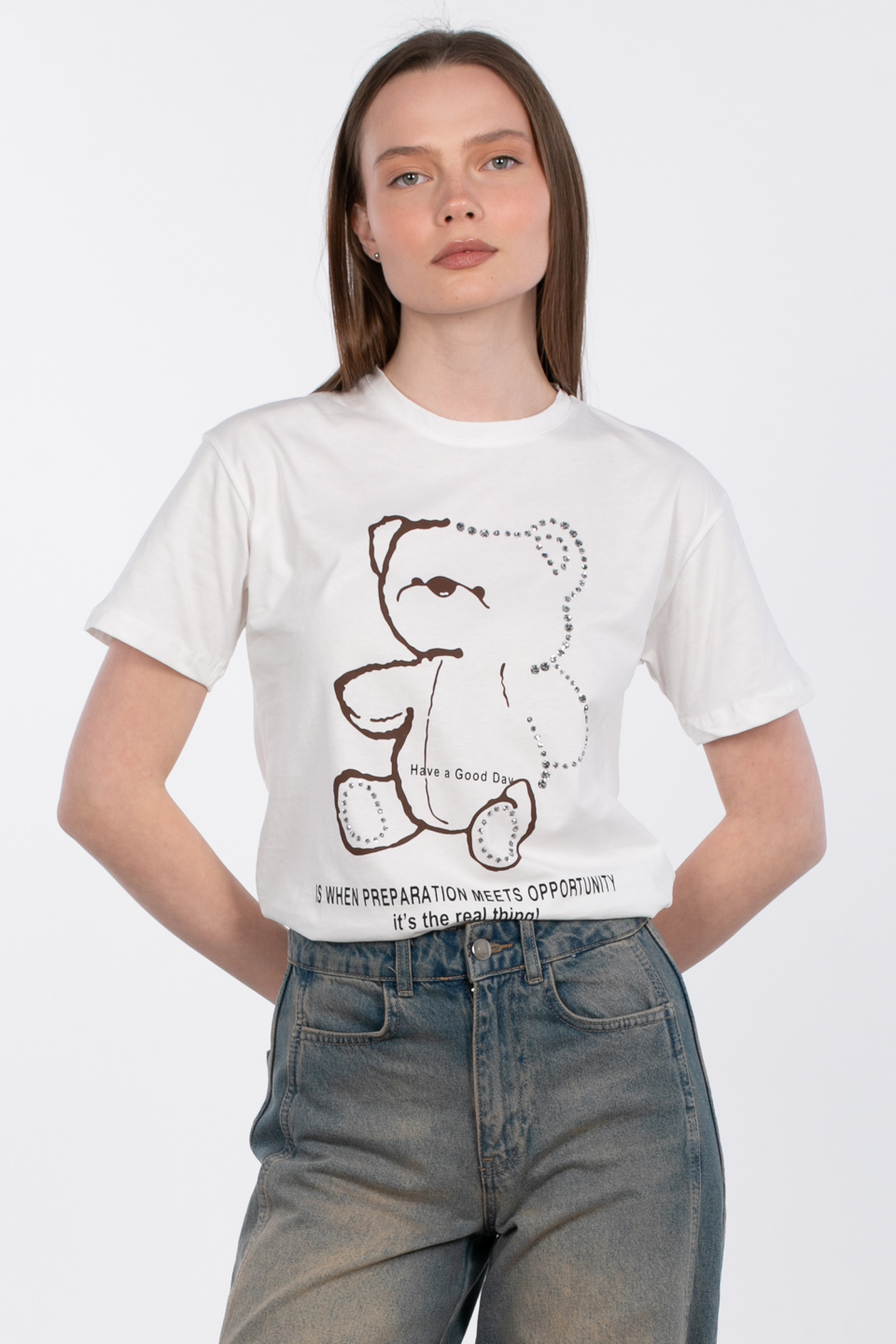 Taşlı ayı baskılı t-shirt-2504 Beyaz