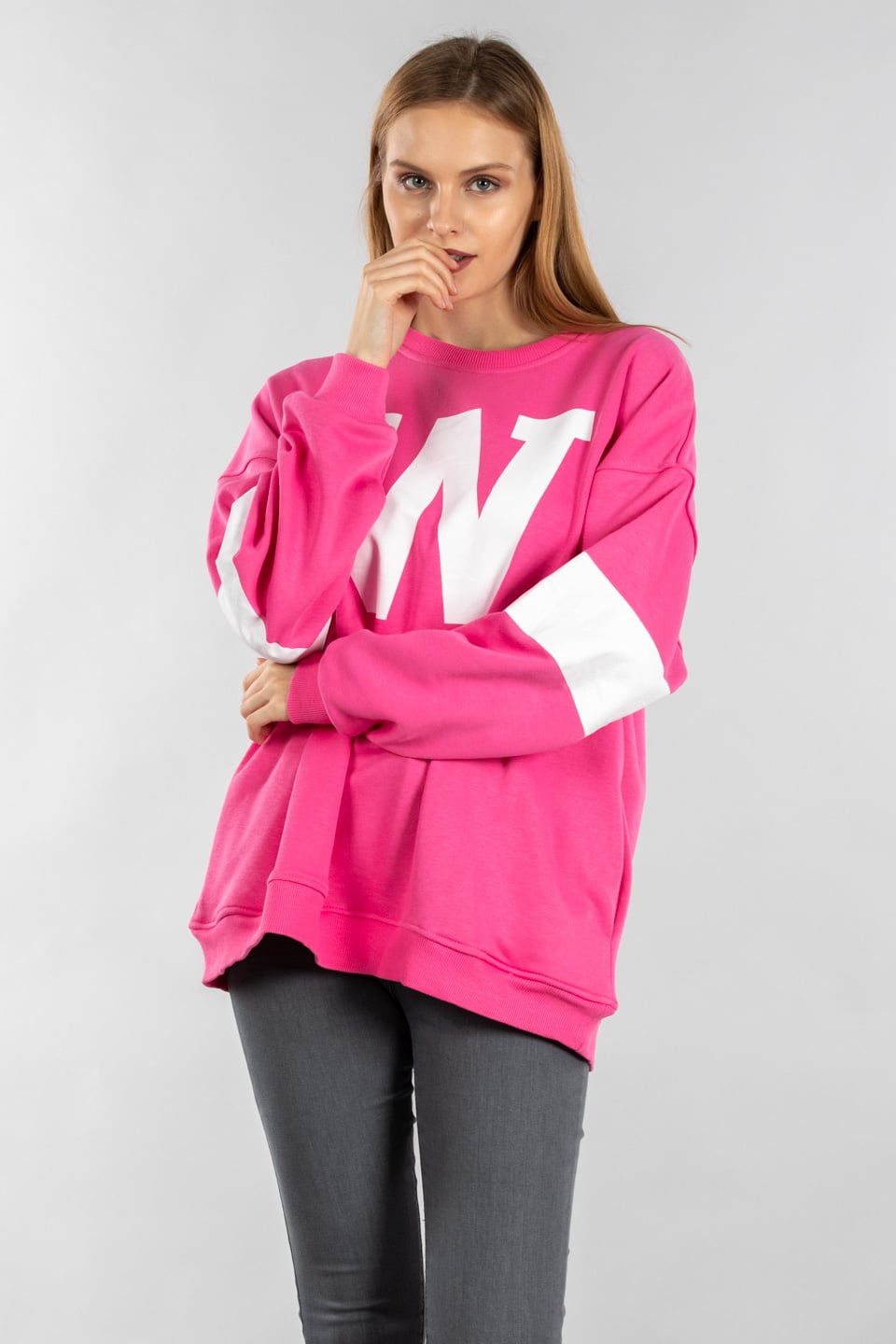 W baskılı oversize sweatshirt-5194 Pembe/Beyaz